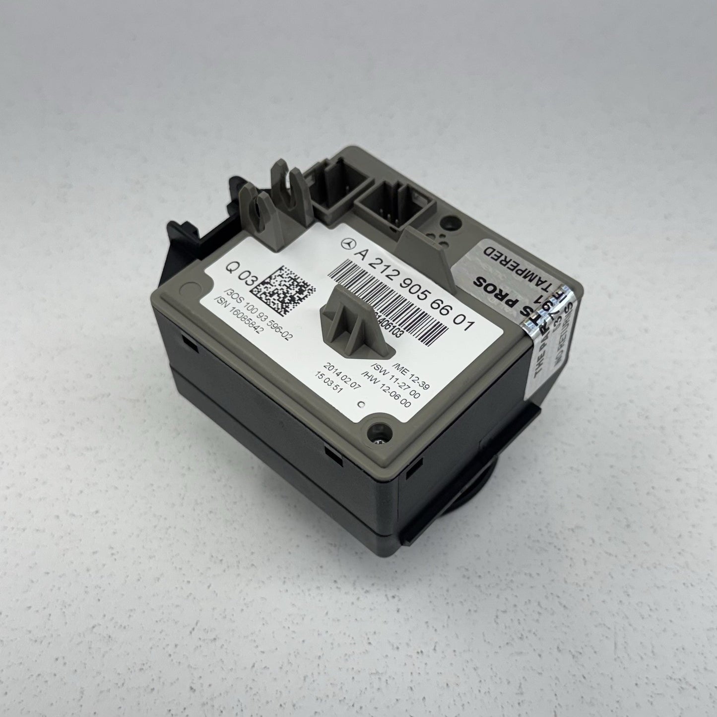 12-14 Mercedes W218 CLS550 4.6L Engine Control Module ECU Ignition Key Set OEM