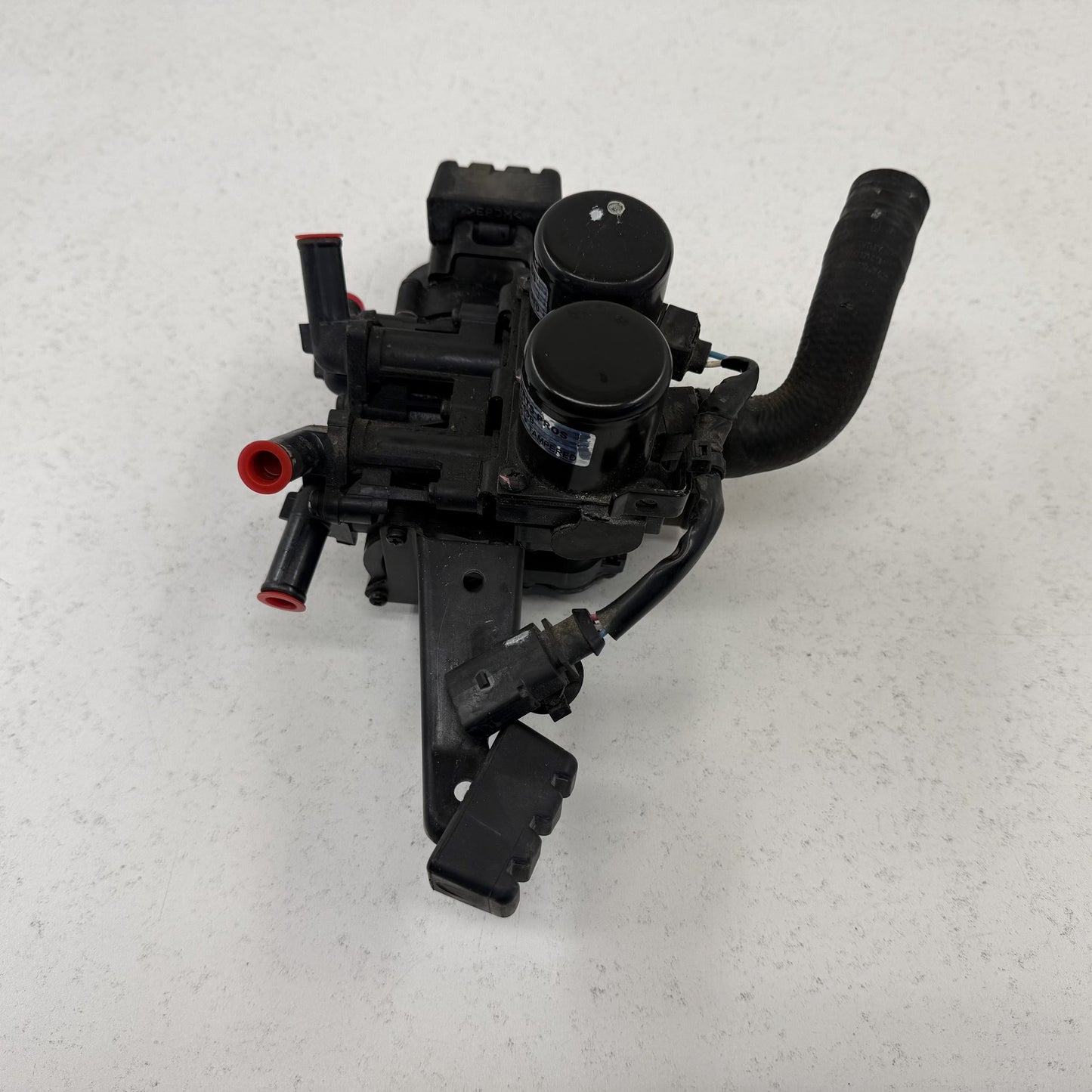2014-2018 Bentley Flying Spur HVAC Heater Coolant Control Valve 3D1959617D OEM