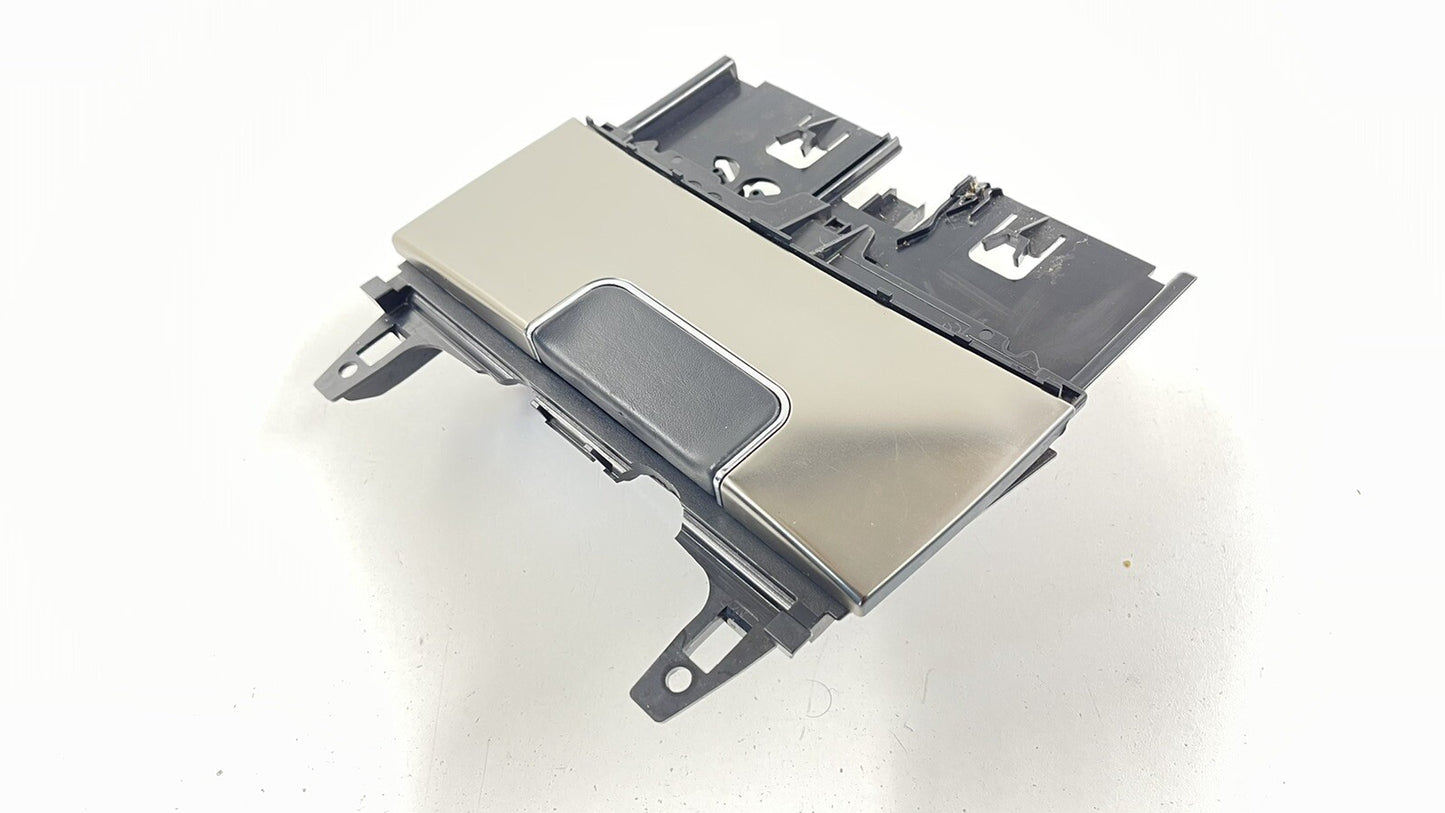 10-13 MERCEDES W212 E CLASS FRONT CENTER ASHTRAY ASH TRAY TRIM 2126805450 OEM