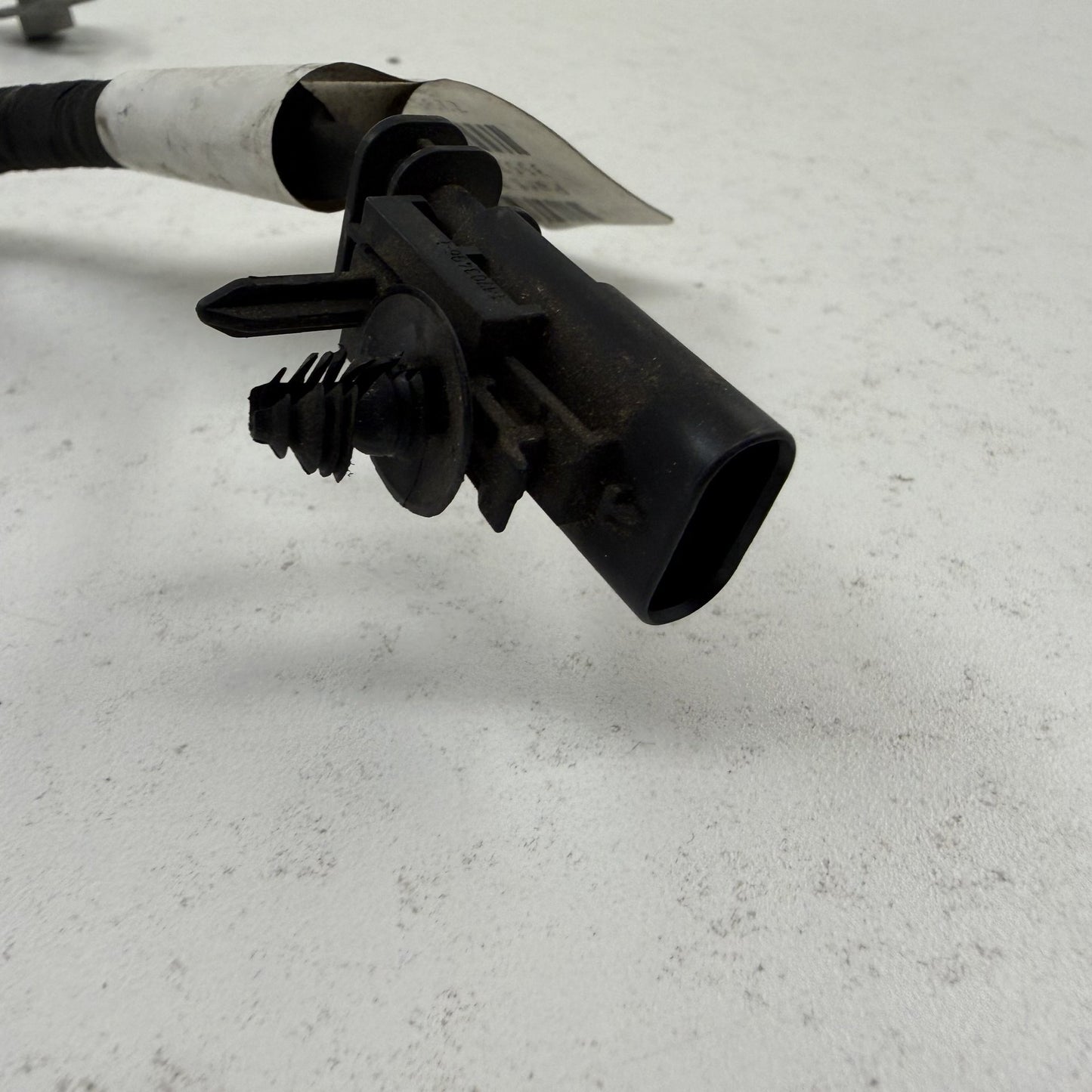 2022-2024 Rivian R1S R1T Right Front Suspension Ride Height Level Sensor OEM
