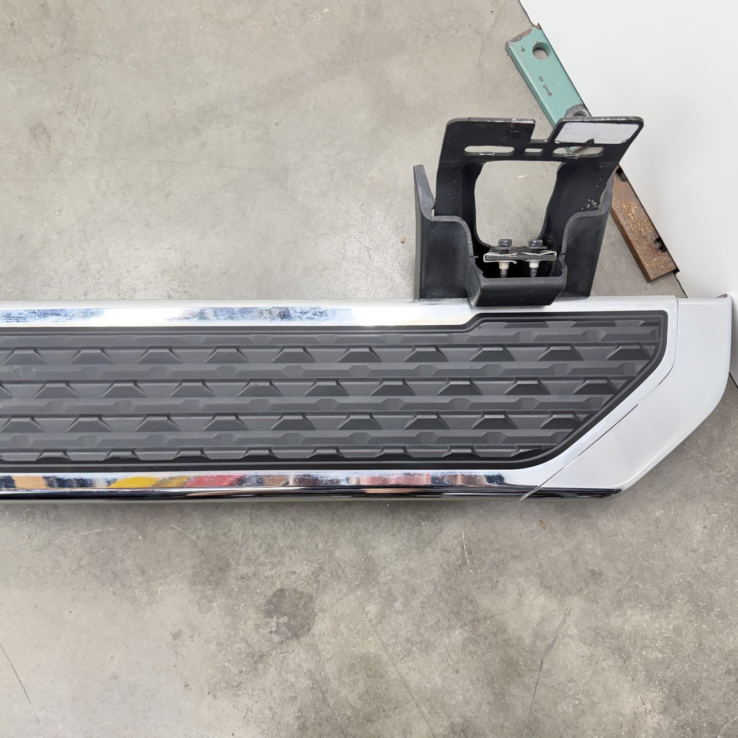 2019-2026 Ram 2500 3500 4500 5500 Crew Cab Fixed Running Board Pair Factory OEM