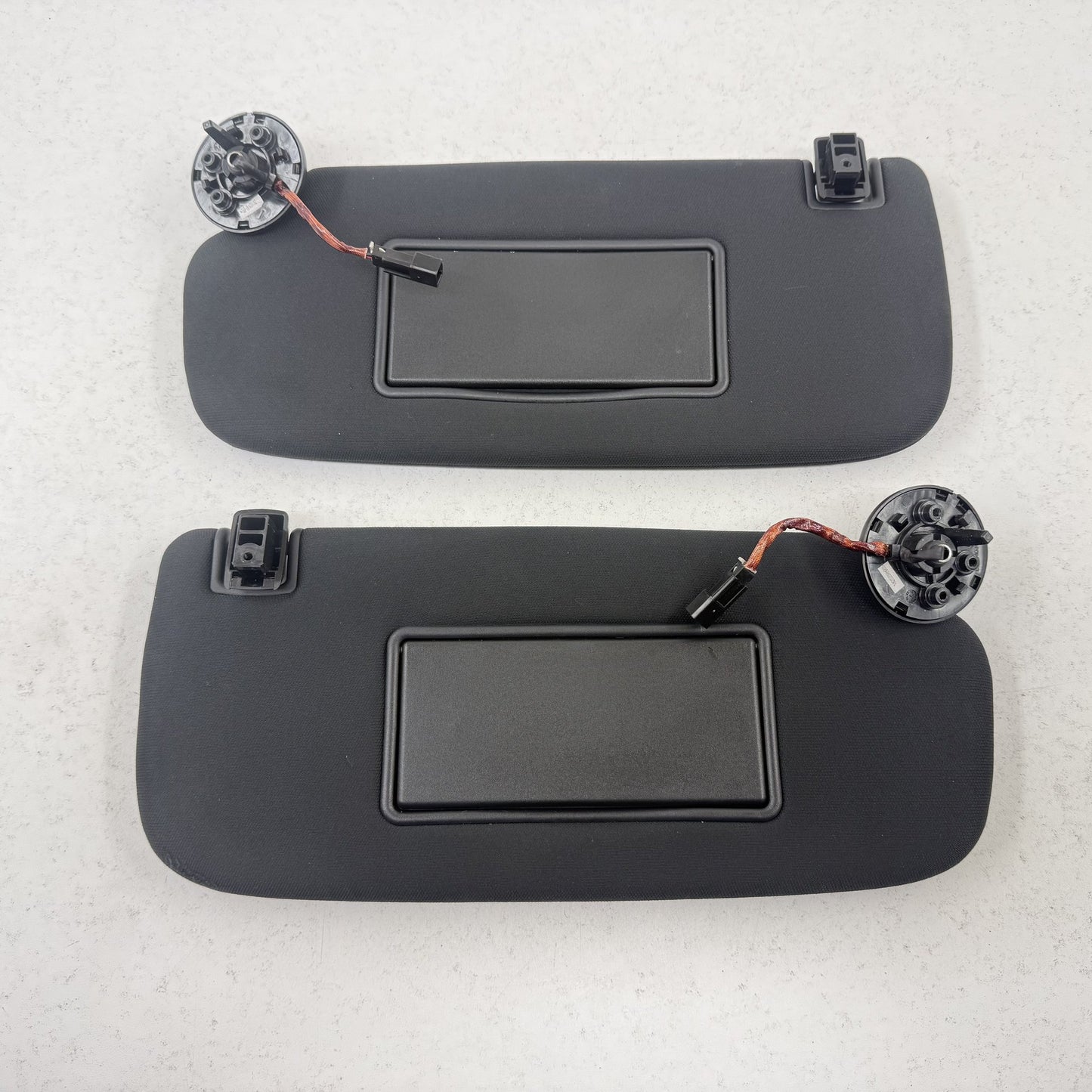 2018-2026 Dodge Durango SRT 392 Sunvisor Sun Visor Shade Pair Left & Right OEM