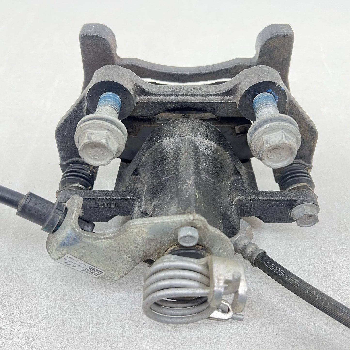 15-23 FORD MUSTANG GT LEFT REAR CALIPER BRAKE WITH BRAKE CABLE FR3C-2K328-CS OEM