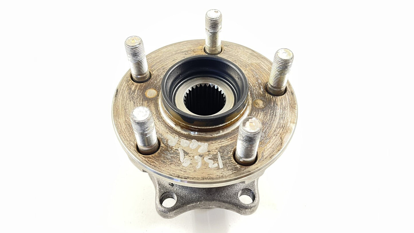 22-23 TOYOTA GR86 LEFT OR RIGHT REAR WHEEL HUB OEM