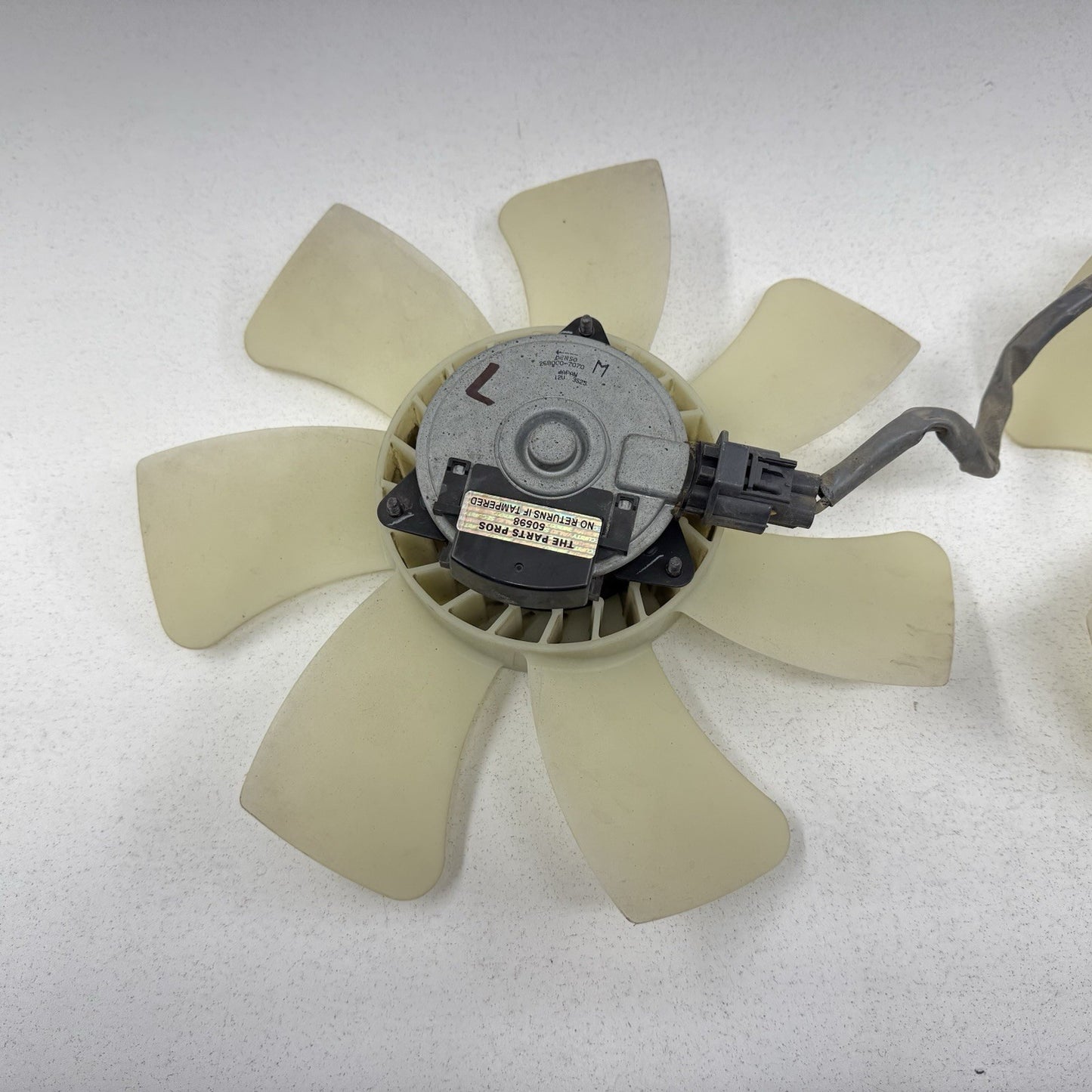 13-15 Chevrolet Camaro SS 1LE Radiator Cooling Fan Motor With Fan Blade Pair OEM