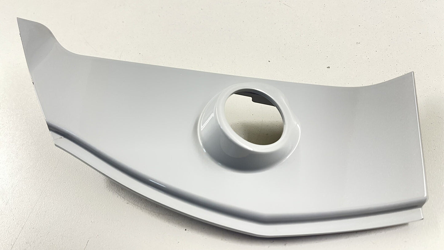 11-15 AUDI R8 SPYDER PASSENGER RIGHT SIDE QUARTER PANEL INSERT COVER TRIM OEM