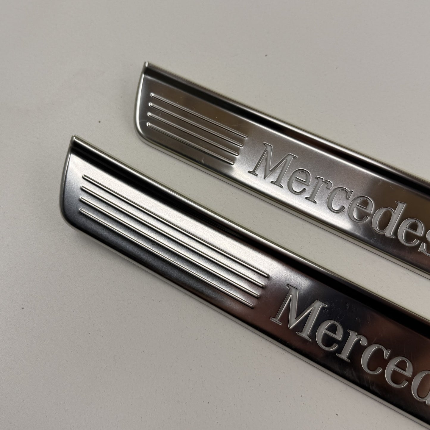 2014-2017 Mercedes-Benz S550 W222 Illuminated Door Sill Scuff Kick Plate Set OEM