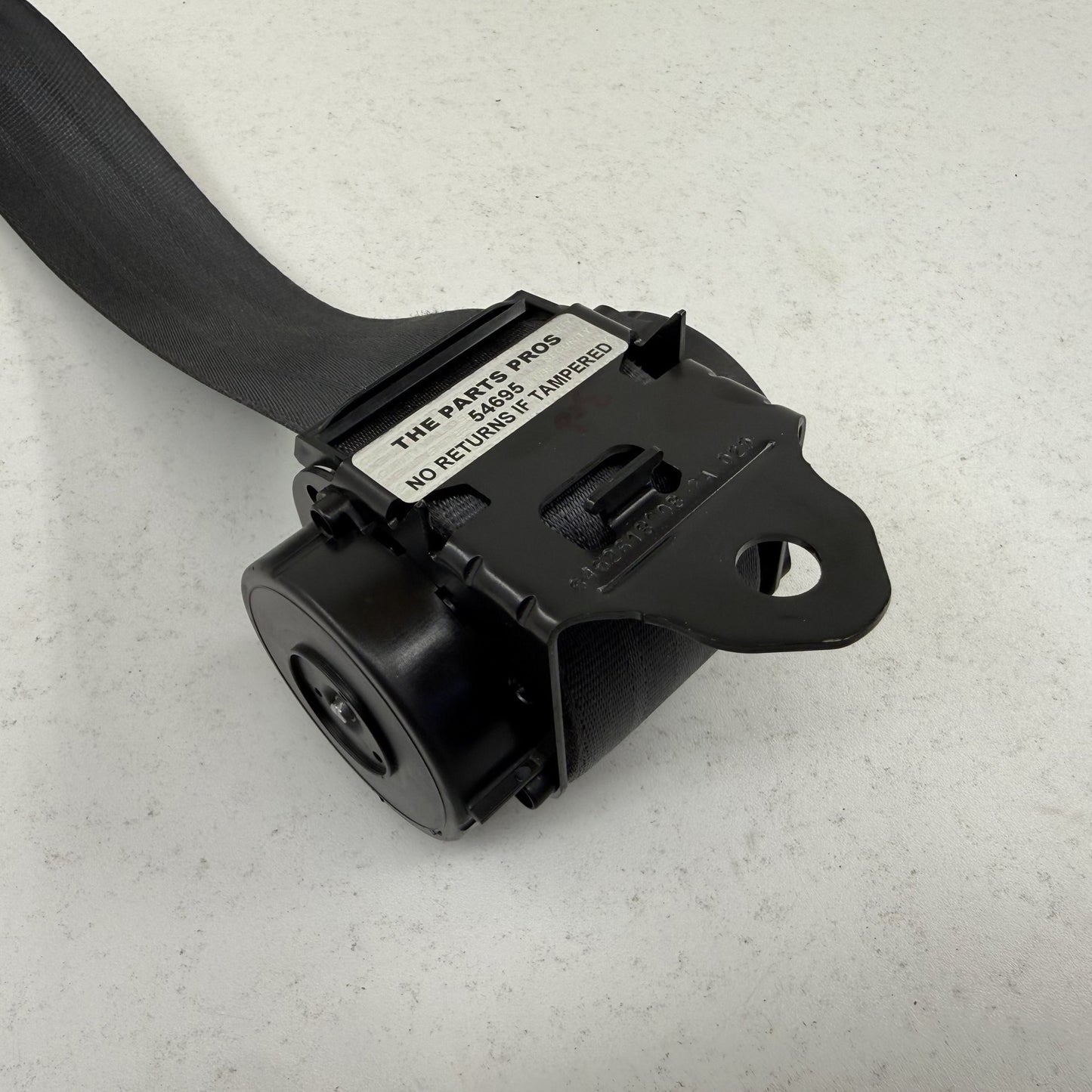 2022-2024 Rivian R1S Left Rear 3rd Third Row Seatbelt Seat Belt Retractor OEM