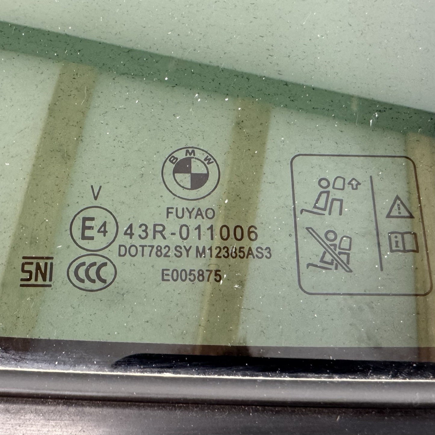 18-24 BMW G01 X3 Driver Left Rear Door Quarter Window Glass OEM