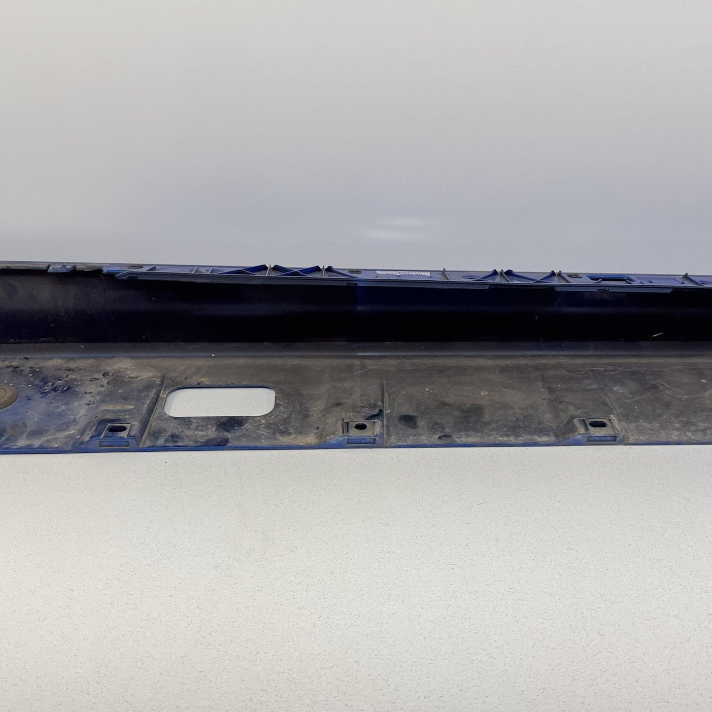 17-23 Audi R8 Driver Left Side Skirt Rocker Panel Molding Cover Trim OEM