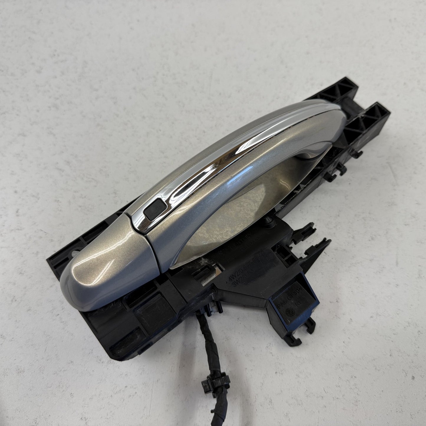 2014-2018 Bentley Flying Spur Passenger Right Rear Exterior Door Handle OEM