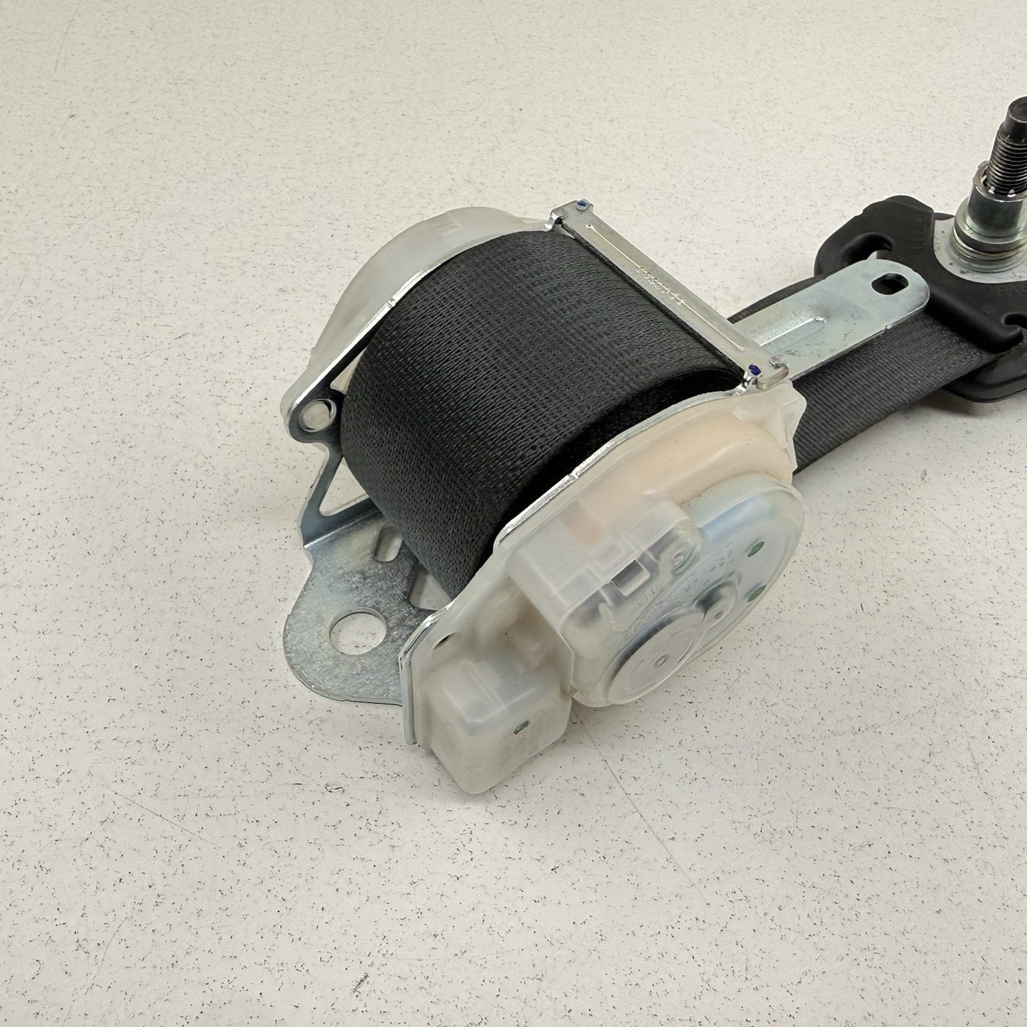 16-23 Toyota Tacoma Right Rear Seatbelt Seat Belt Retractor 73360-04100 OEM