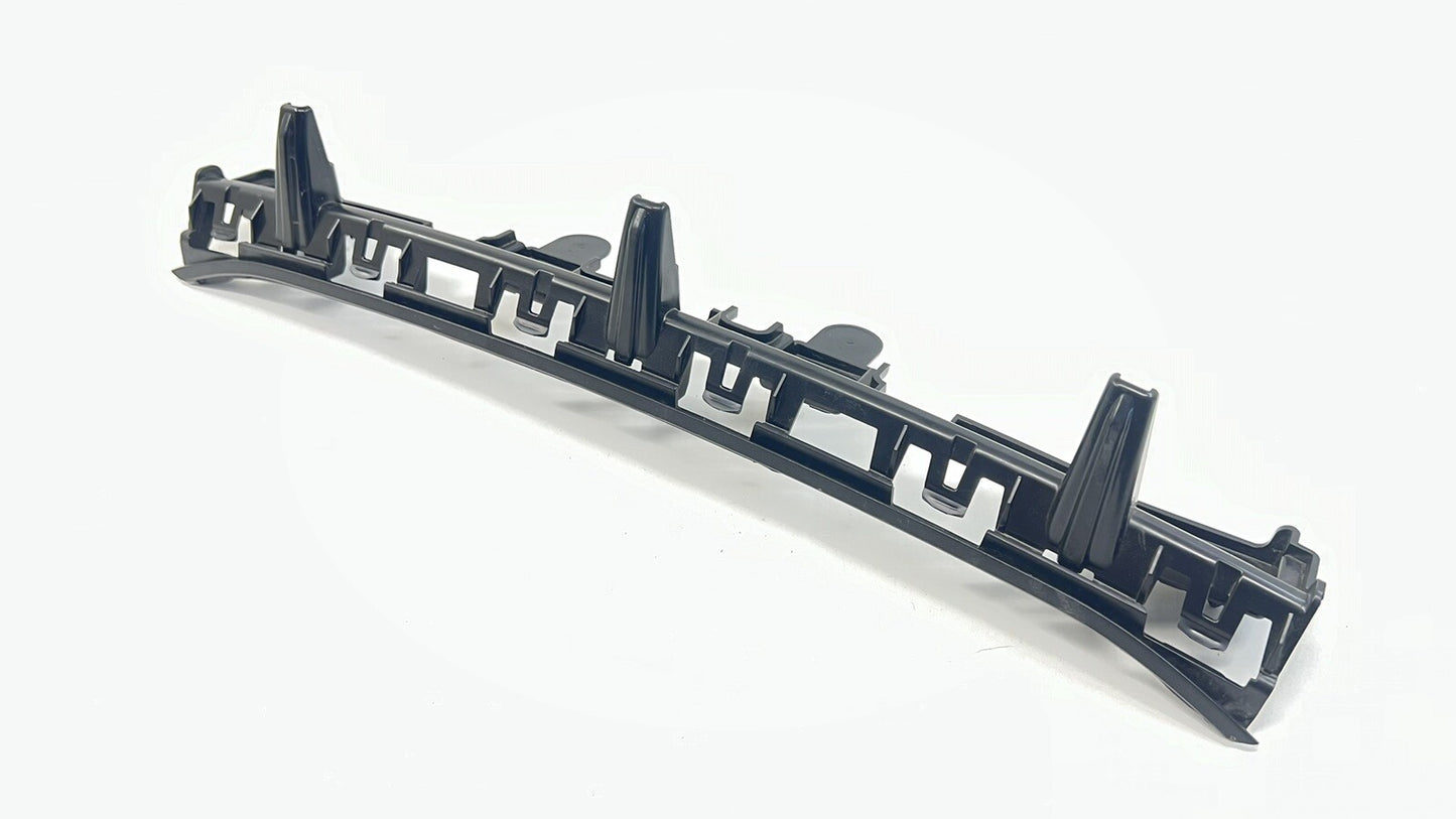 2024 FORD MUSTANG GT REAR CENTER BUMPER BRACKET SUPPORT MOUNT PR3B-17B861-A OEM