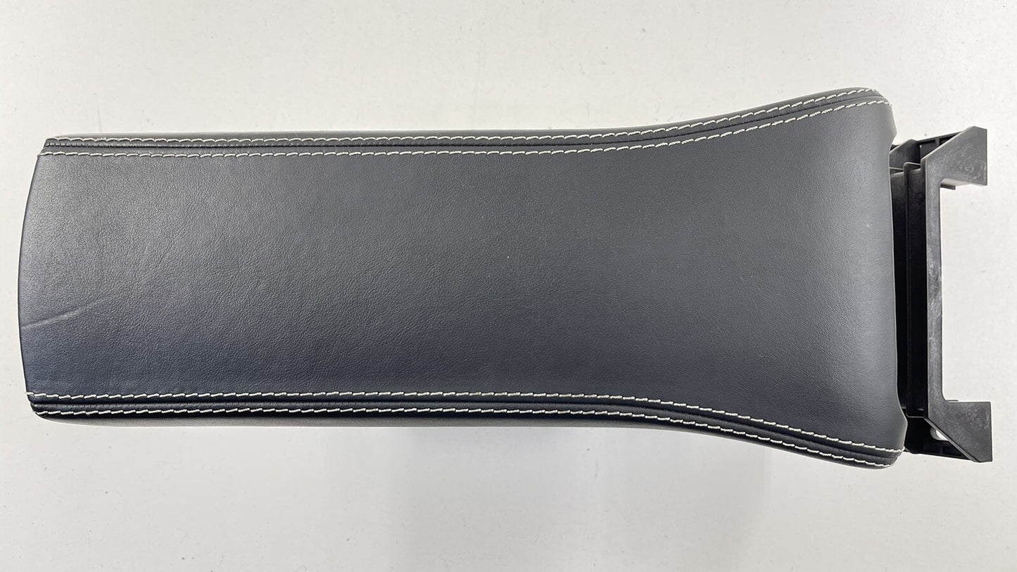 15-17 MCLAREN 650S CENTER CONSOLE ARMREST ARM REST BOX STORAGE COMPARTMENT OEM