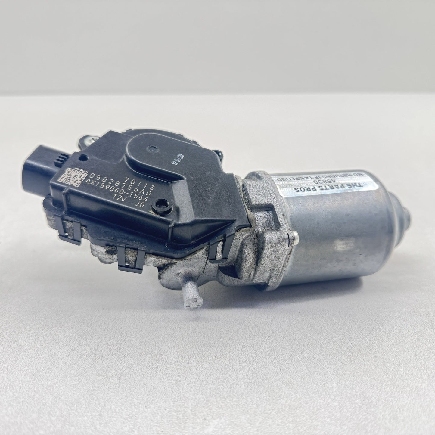 15-23 DODGE CHALLENGER FRONT WINDSHIELD WIPER MOTOR 05028756AD OEM