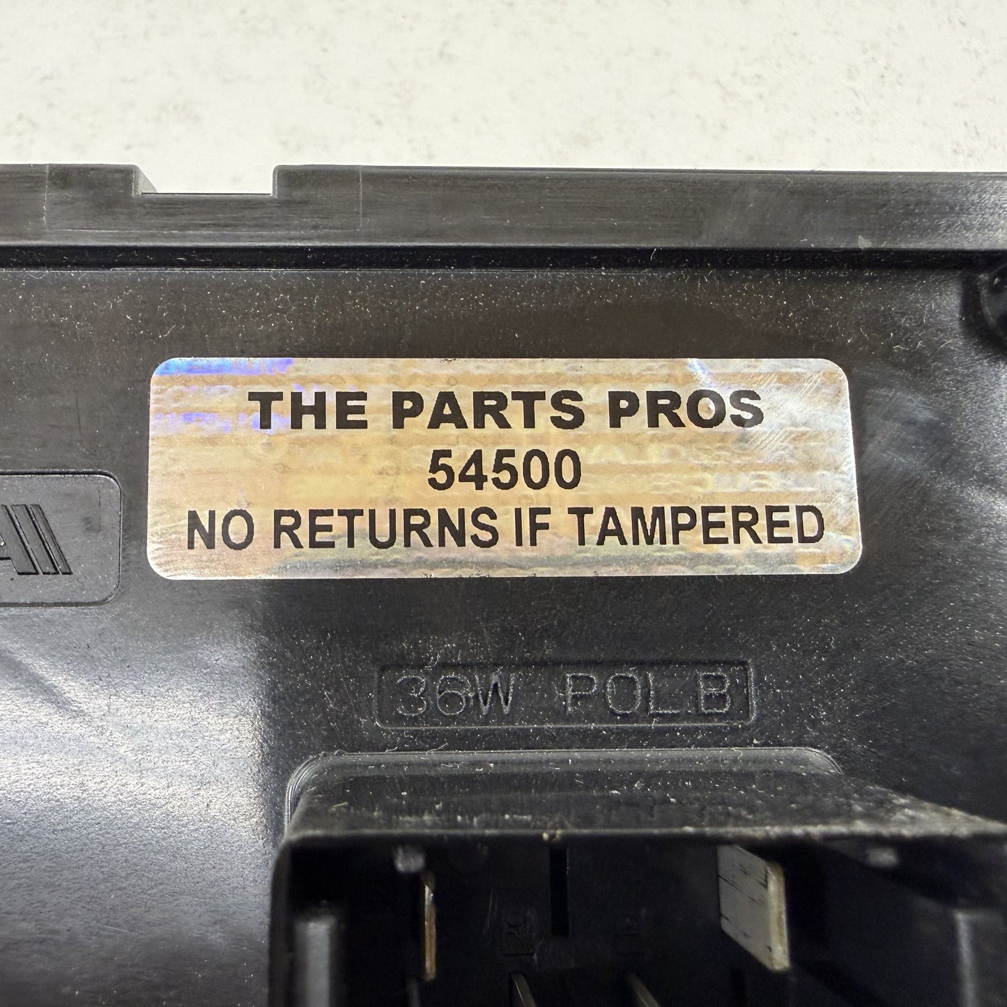2022-2024 Rivian R1S R1T Right Cabin Fuse Relay Junction Box PT00031577-F OEM