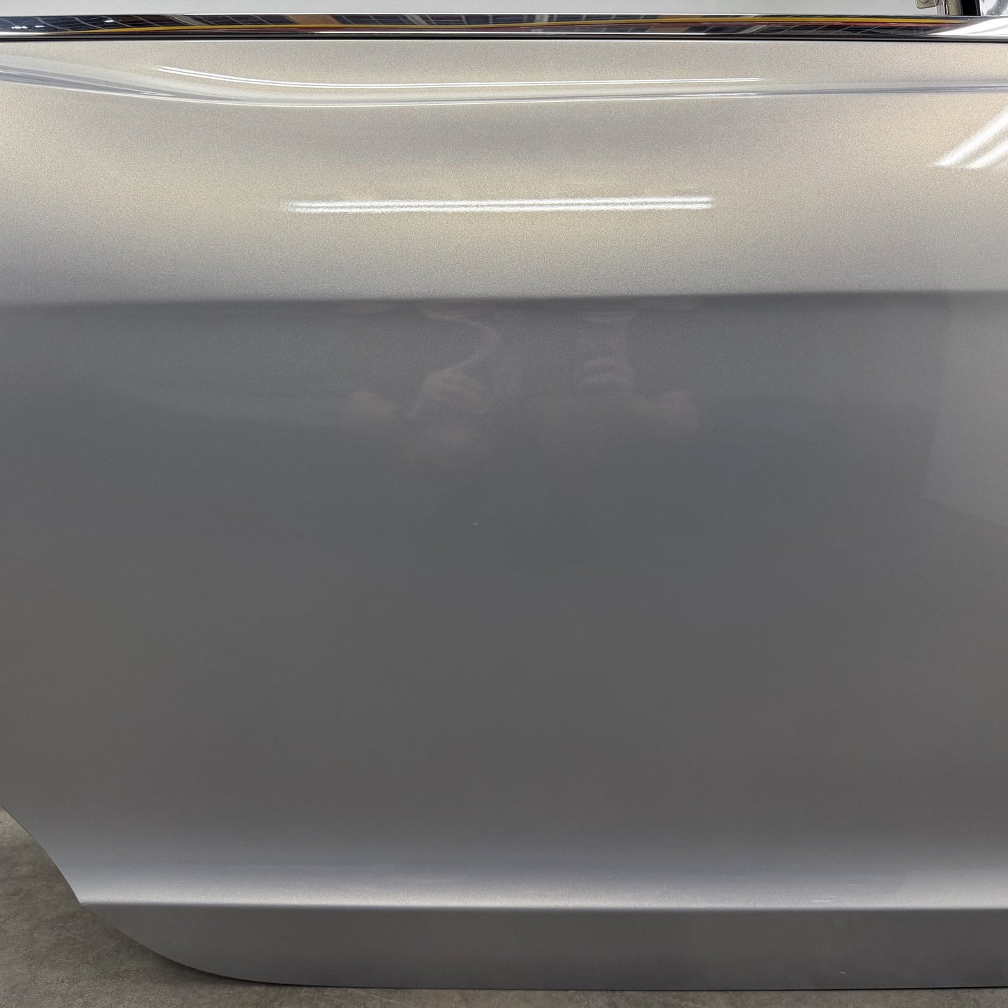 2014-2018 Bentley Flying Spur Passenger Right Rear Door Shell Extreme Silver OEM