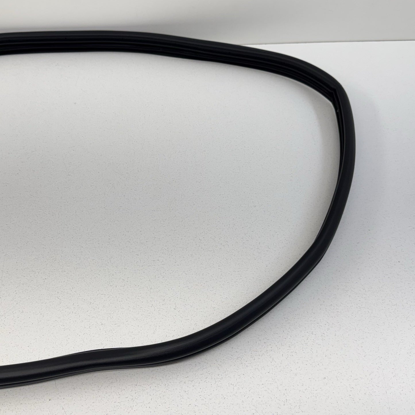 21-26 Hyundai Elantra Right Rear Door Body Weatherstrip Seal Rubber OEM