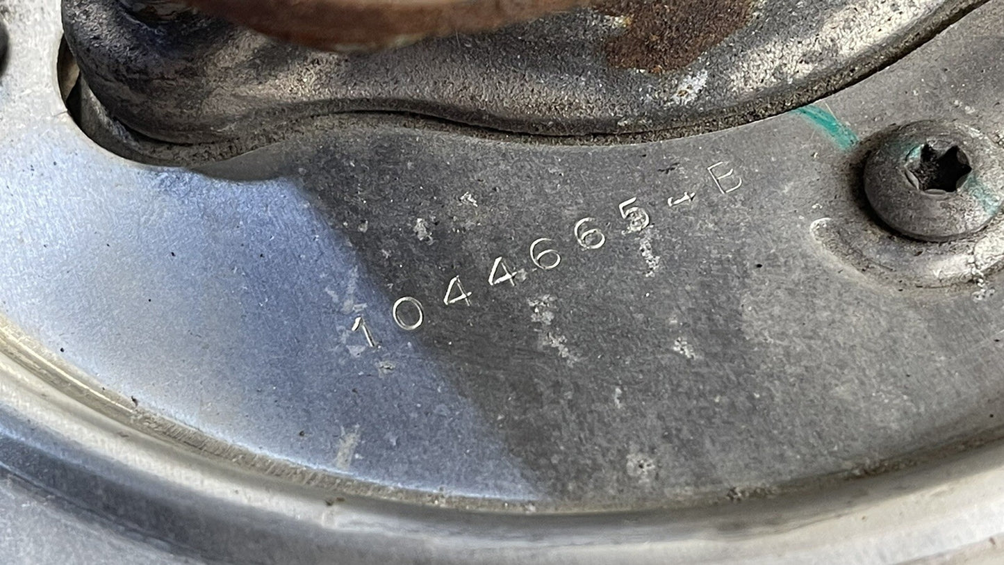 17-23 Tesla Model 3 Left Rear Spindle Knuckle Hub Wheel Bearing 104441100F OEM