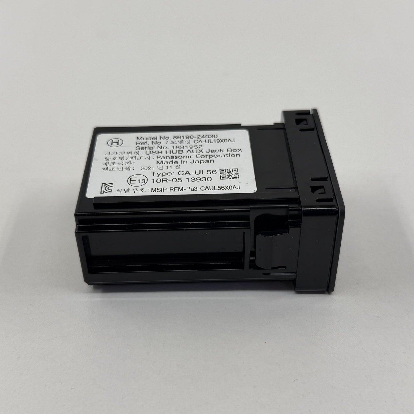 2021-2026 Lexus IS300 IS350 IS500 Media Hub Dual USB Port AUX Auxiliary Jack OEM