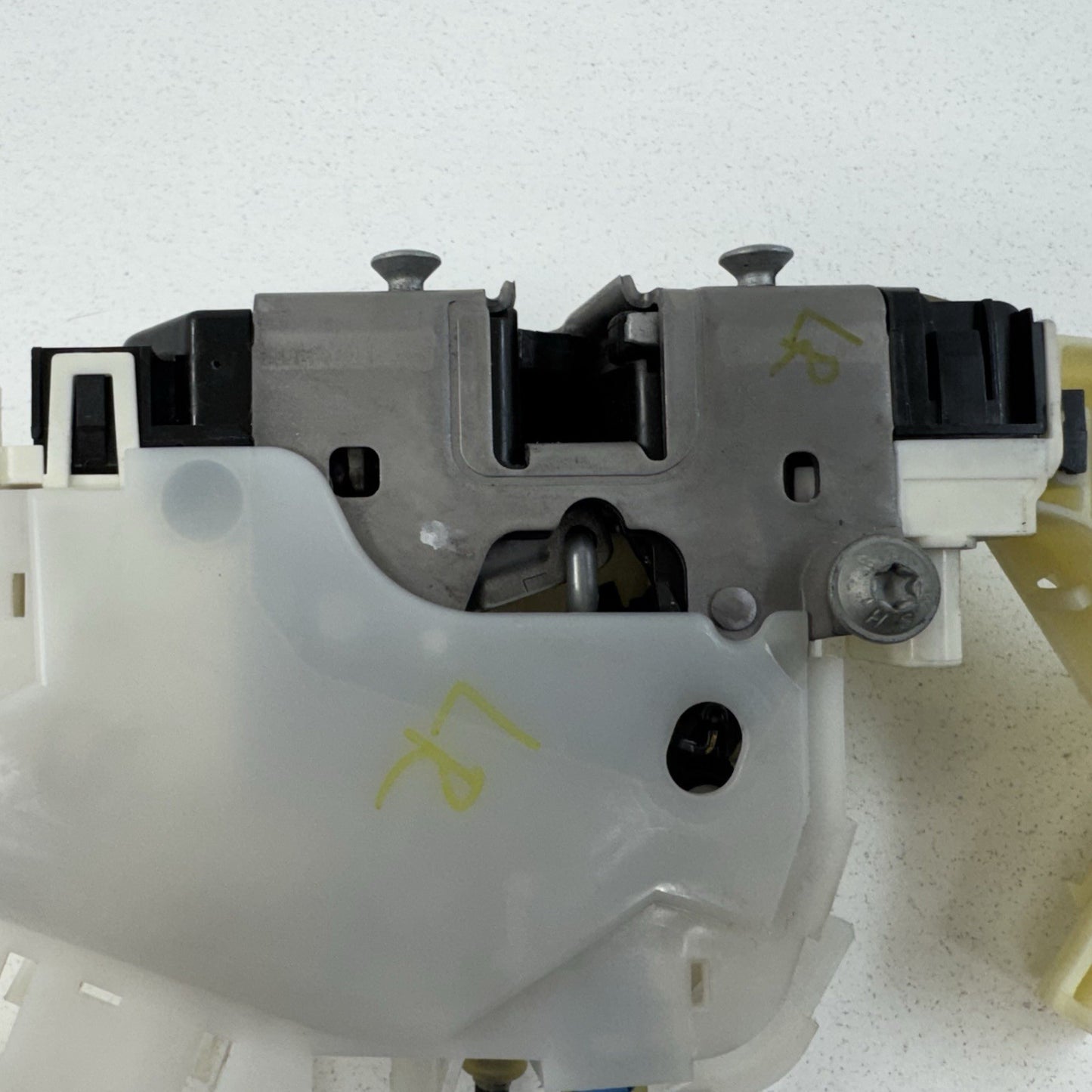 10-16 Mercedes W212 E350 Driver Left Rear Door Latch Lock Actuator OEM