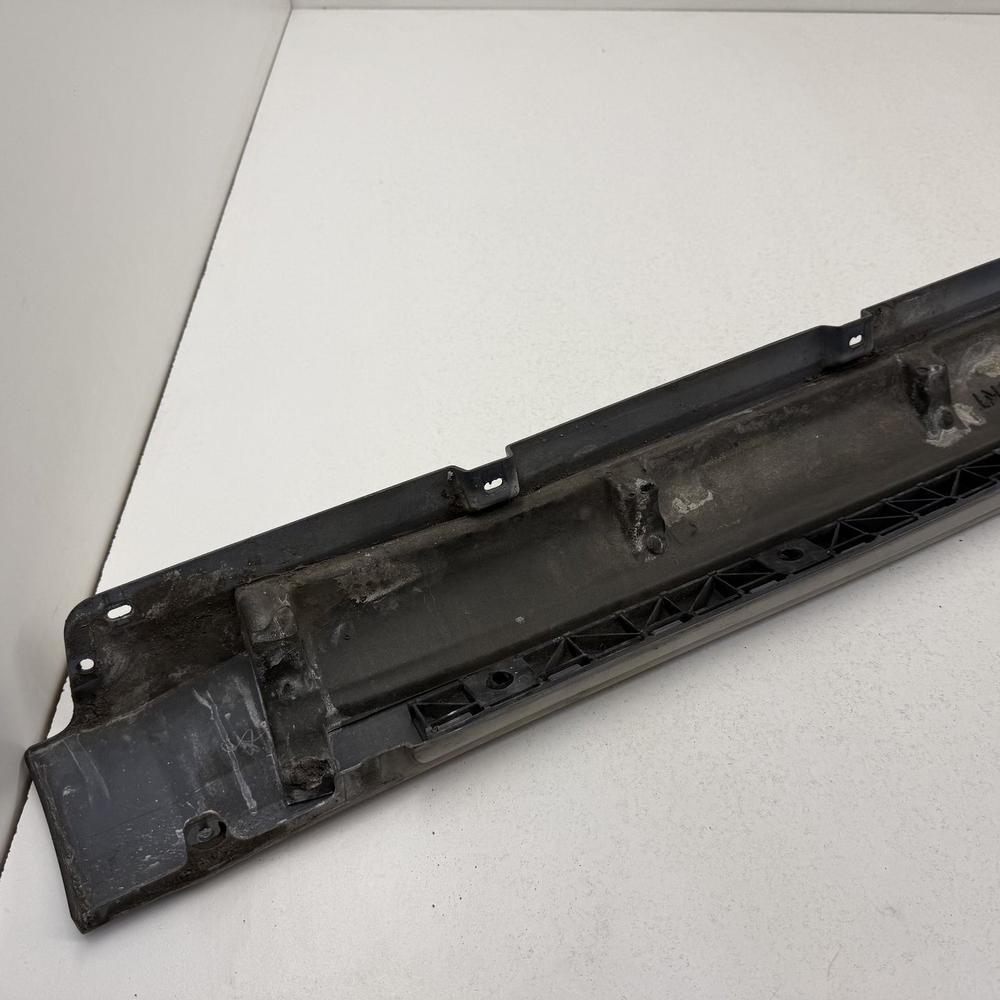 2014-2018 Bentley Flying Spur Driver Left Side Skirt Rocker Panel Cover Trim OEM