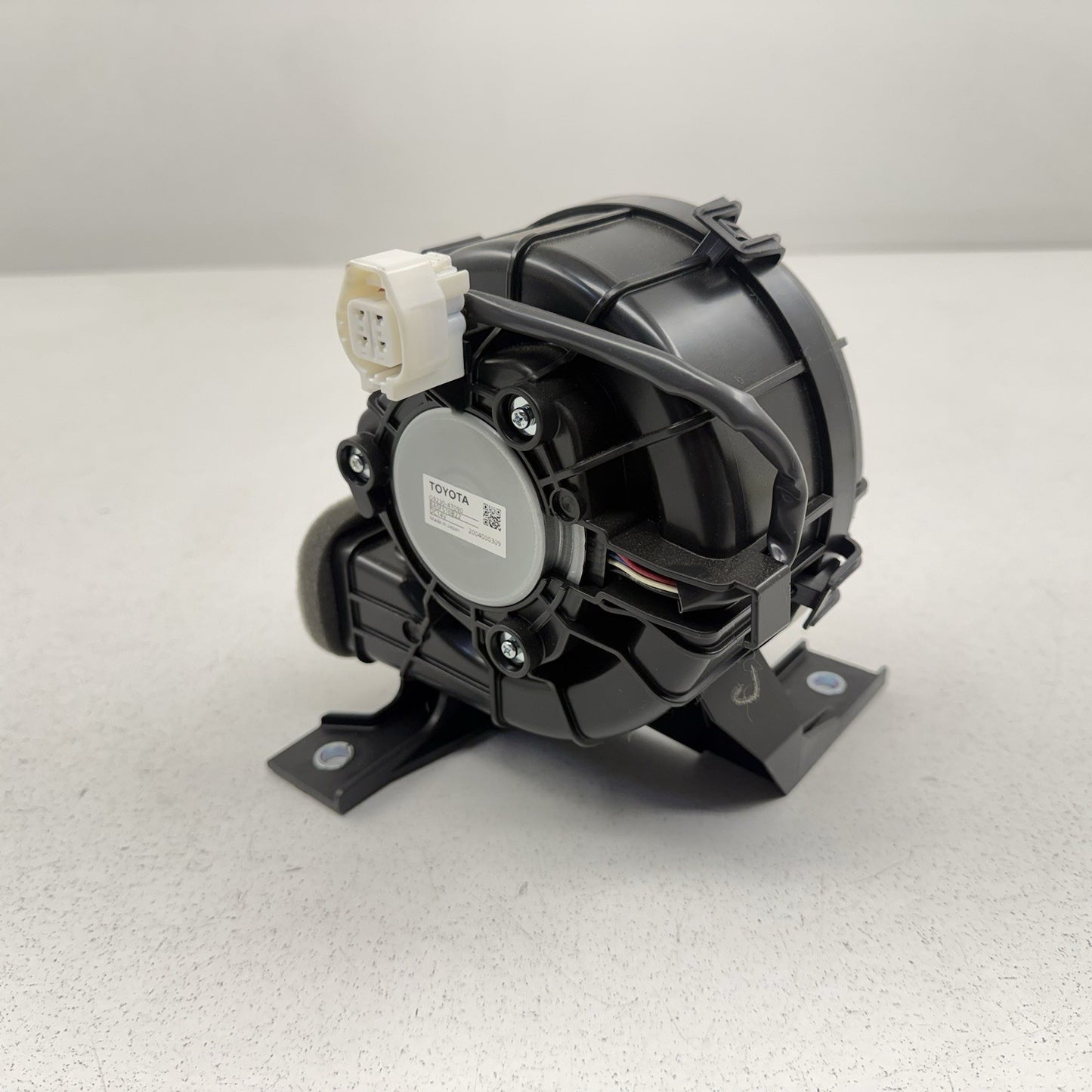 17-22 Toyota Prius Prime Hybrid Battery Right Cooling Blower Motor Assembly OEM