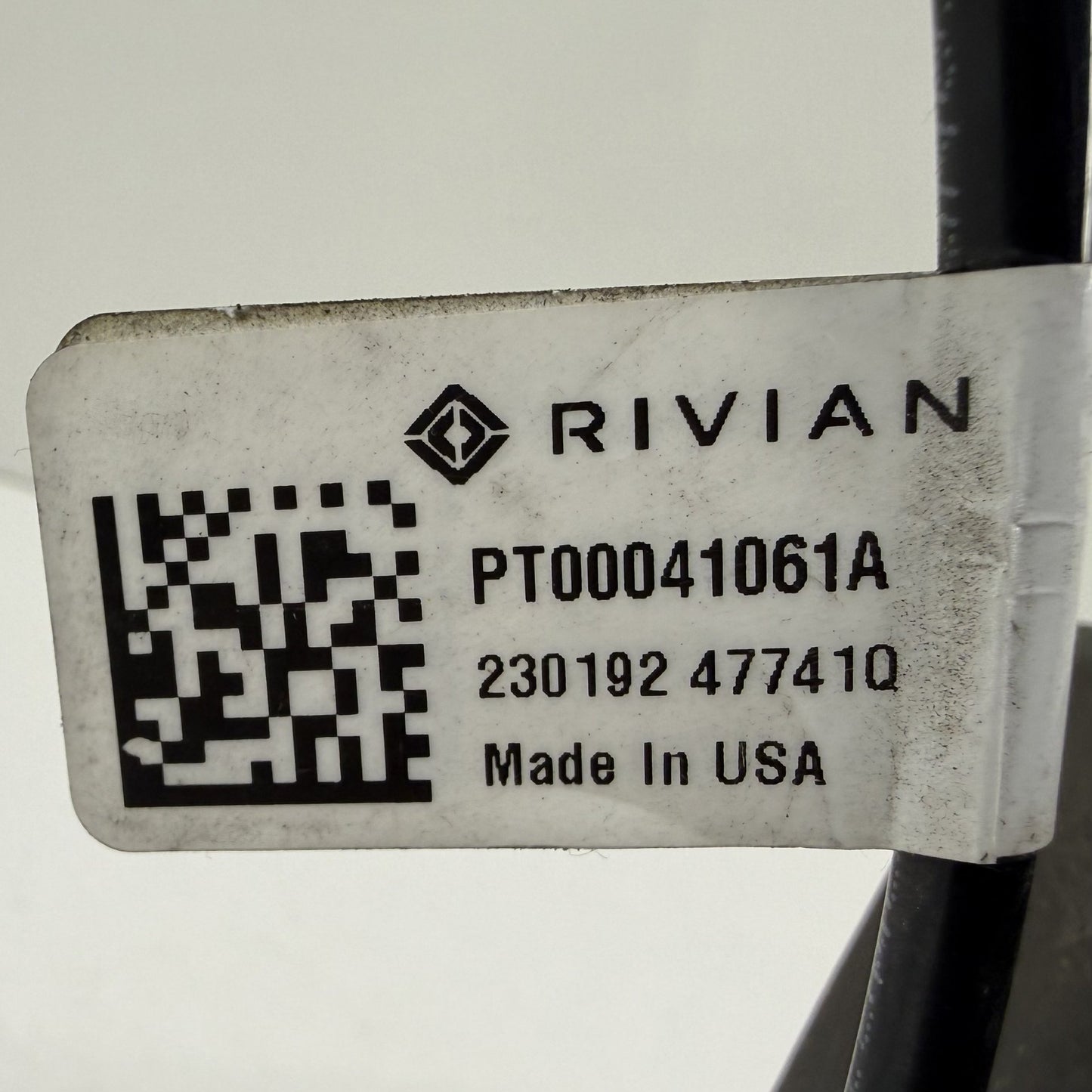 2022-2024 Rivian R1S Air Suspension Compressor Pump Valve Block C400003024 OEM