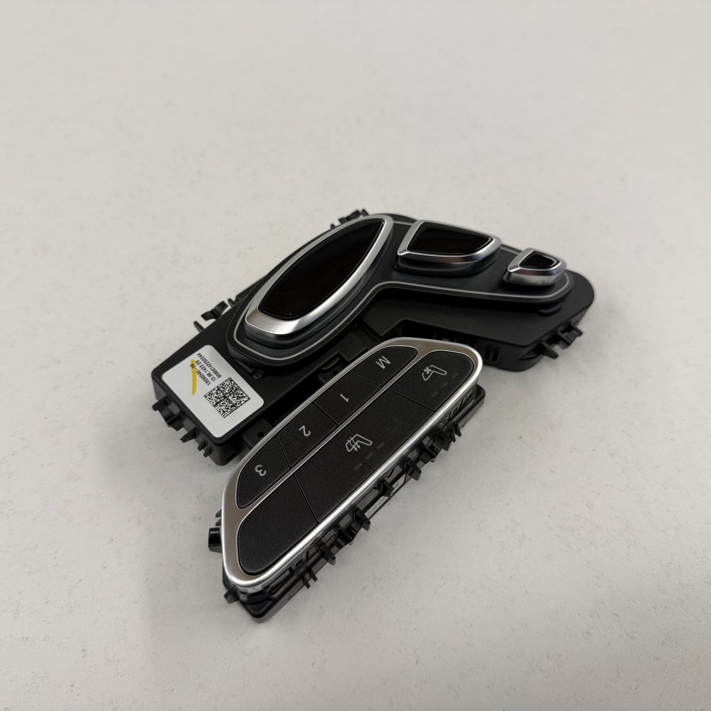 2014-2020 Mercedes-Benz S550 W222 Left Rear Power Seat Control Switch OEM