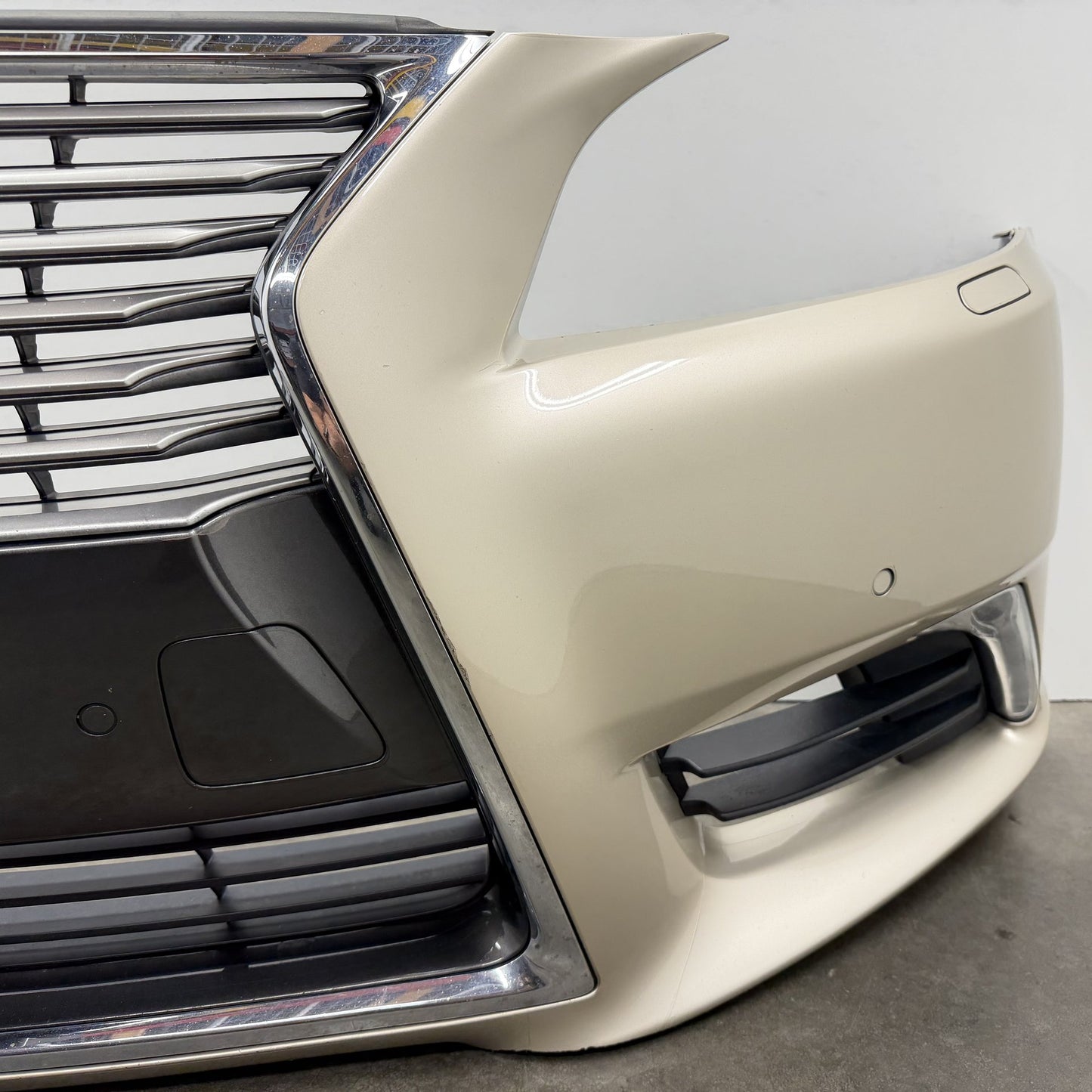 2013-2017 Lexus LS460 Front Bumper Cover Complete W/ Grills & Sensors OEM
