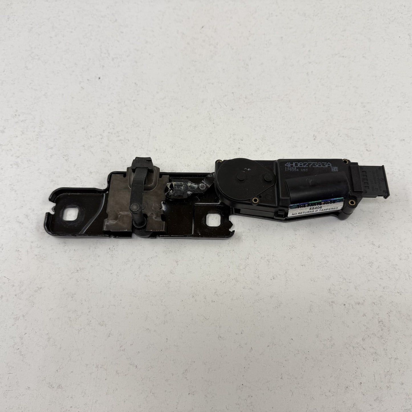 2014-2018 Bentley Flying Spur Rear Trunk Latch Striker Plate W/ Actuator OEM