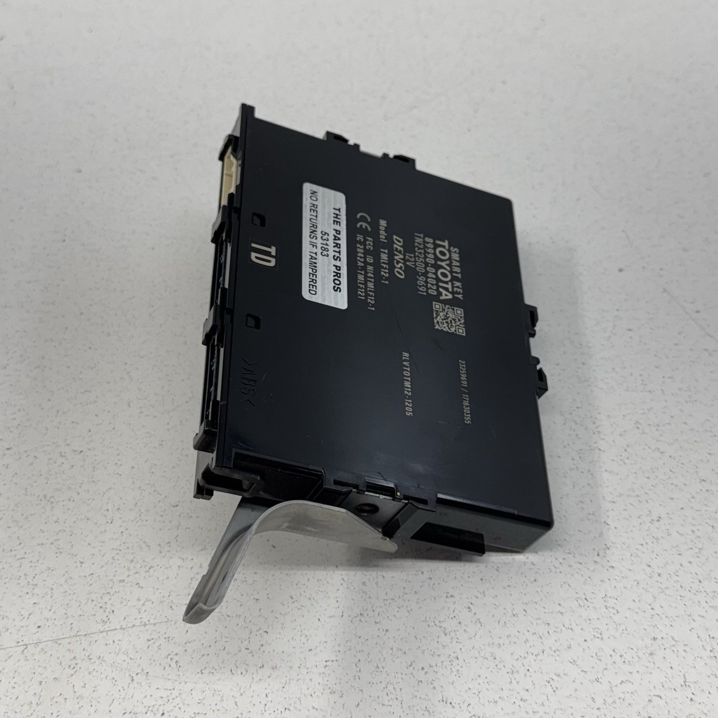16-19 Toyota Tacoma Keyless Entry Smart Key Control Module 89990-04020 OEM