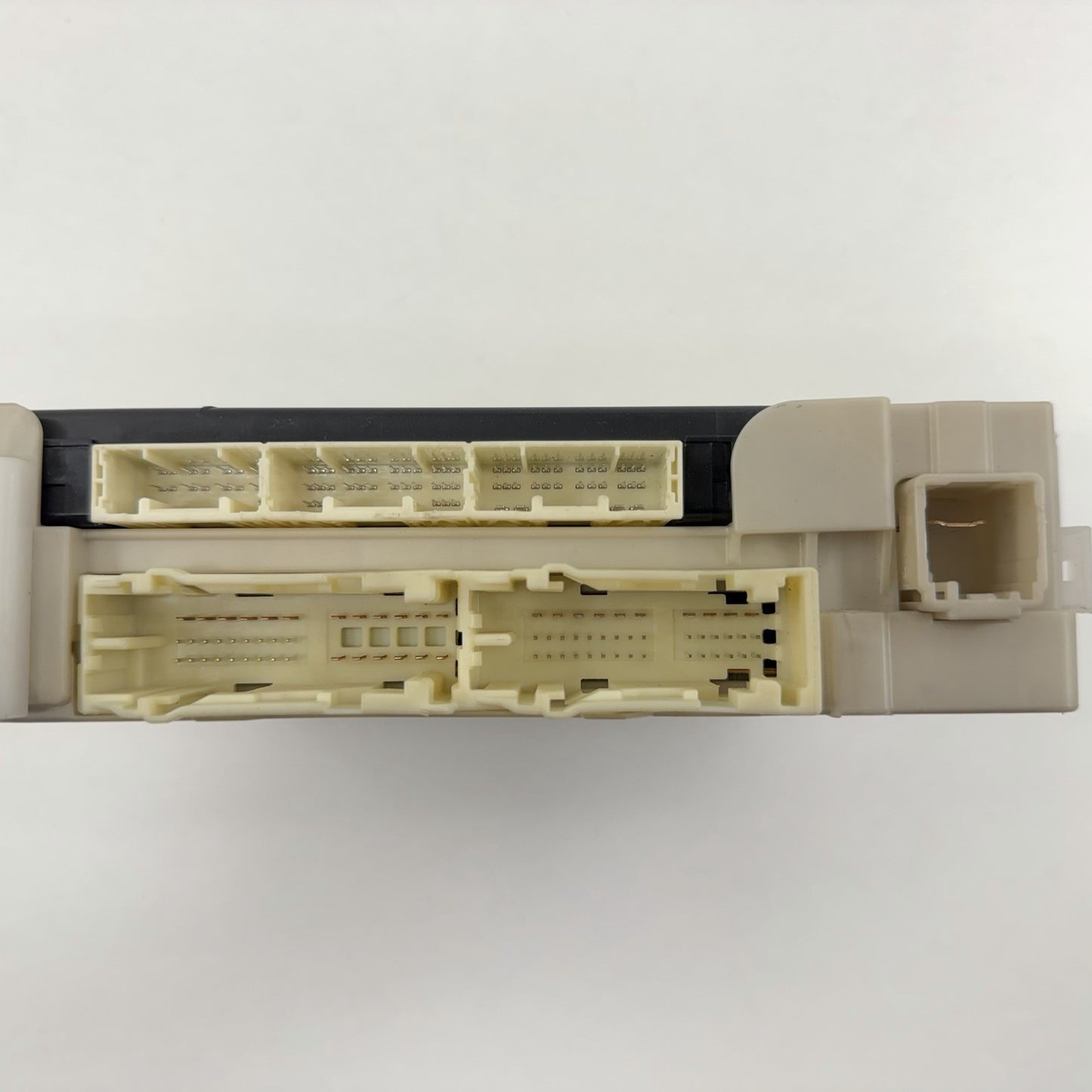 22-23 Toyota GR86 Integrated Body Control Module Fuse Relay Junction Box OEM