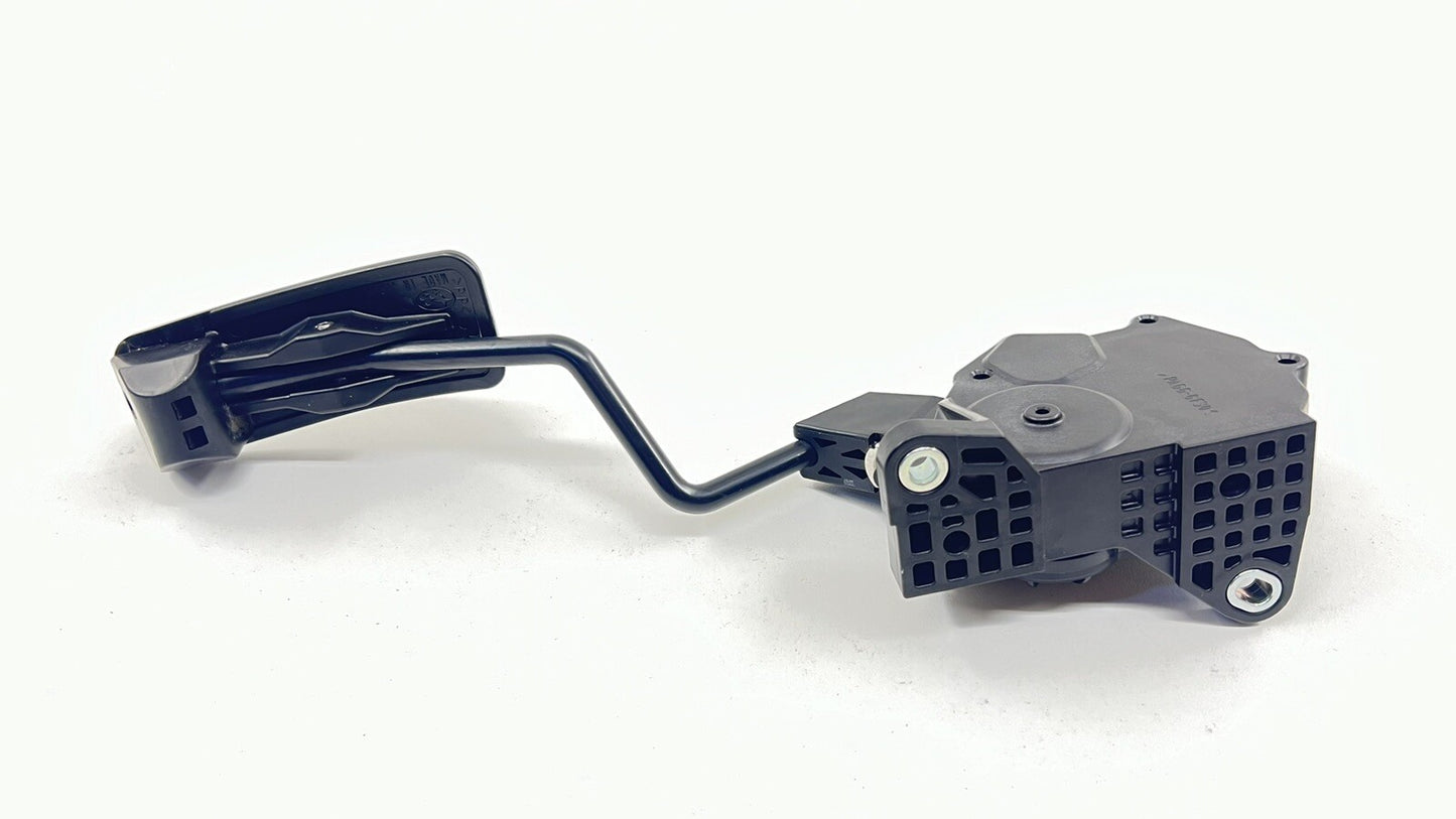 22-24 TOYOTA GR86 GAS PEDAL THROTTLE ACCELERATOR SENSOR 36010CA101 OEM