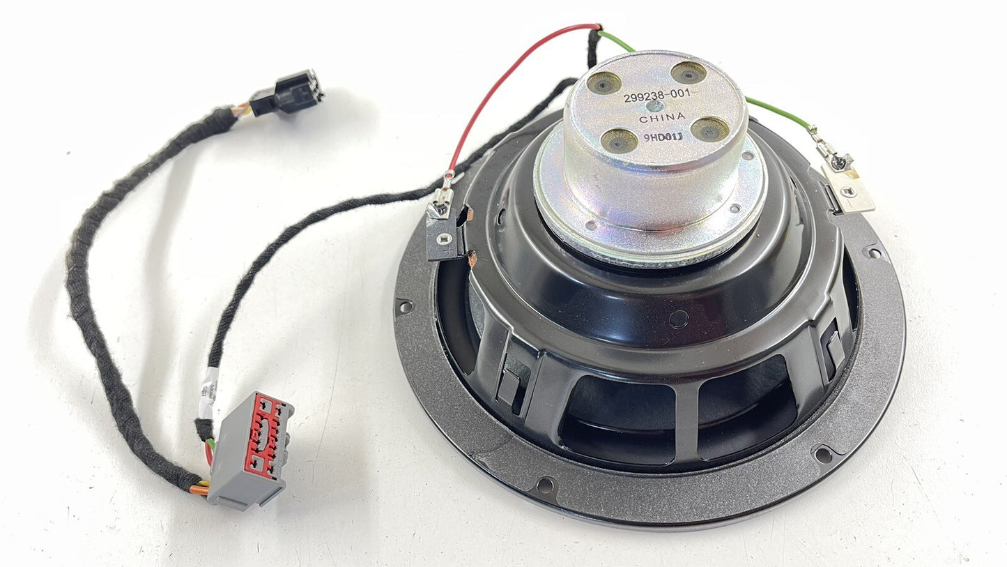 10-16 PORSCHE PANAMERA REAR SUBWOOFER BASSBOX SPEAKER 299238-001 OEM