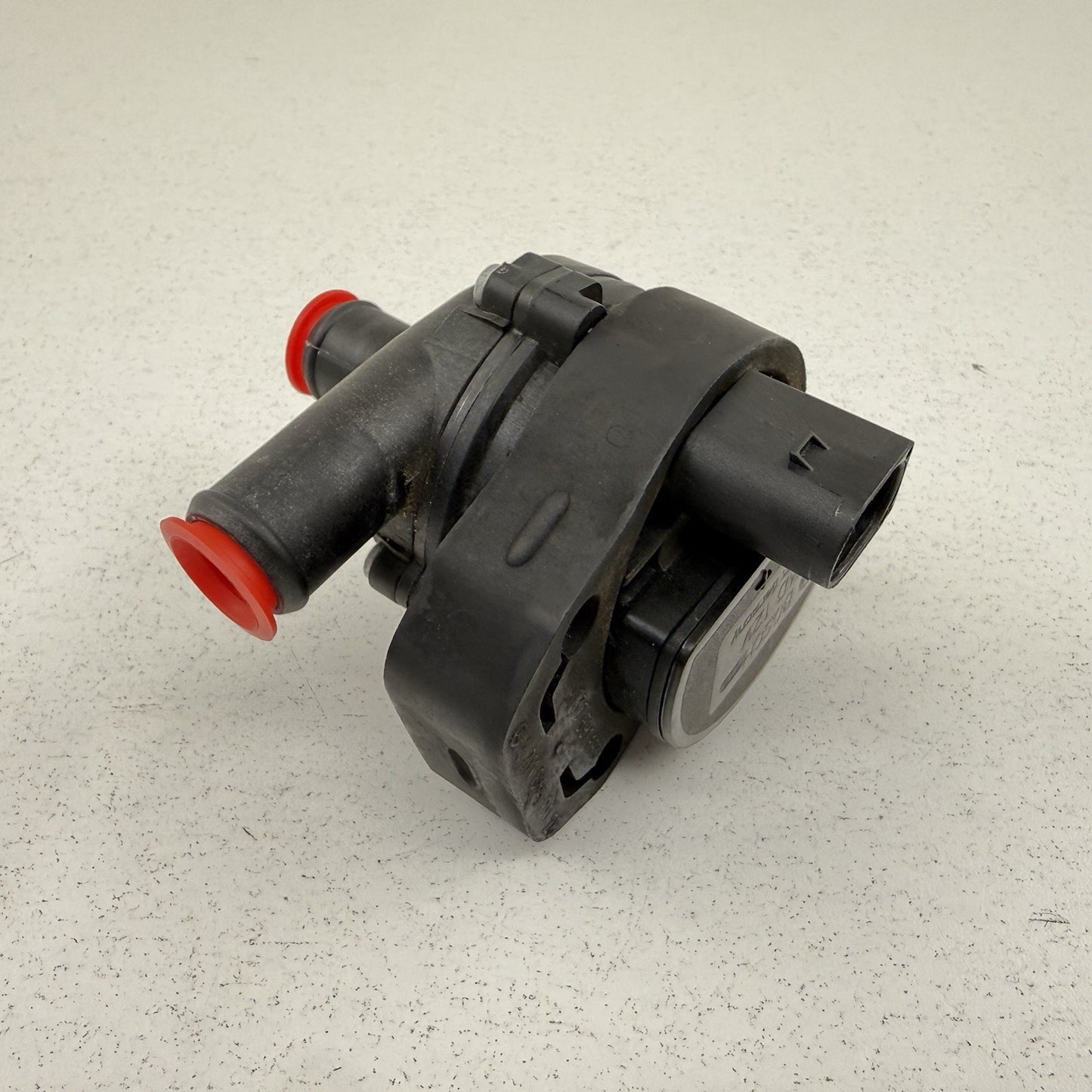 03-16 Mercedes W212 E350 Auxiliary Water Pump 2118350364 56K Miles OEM