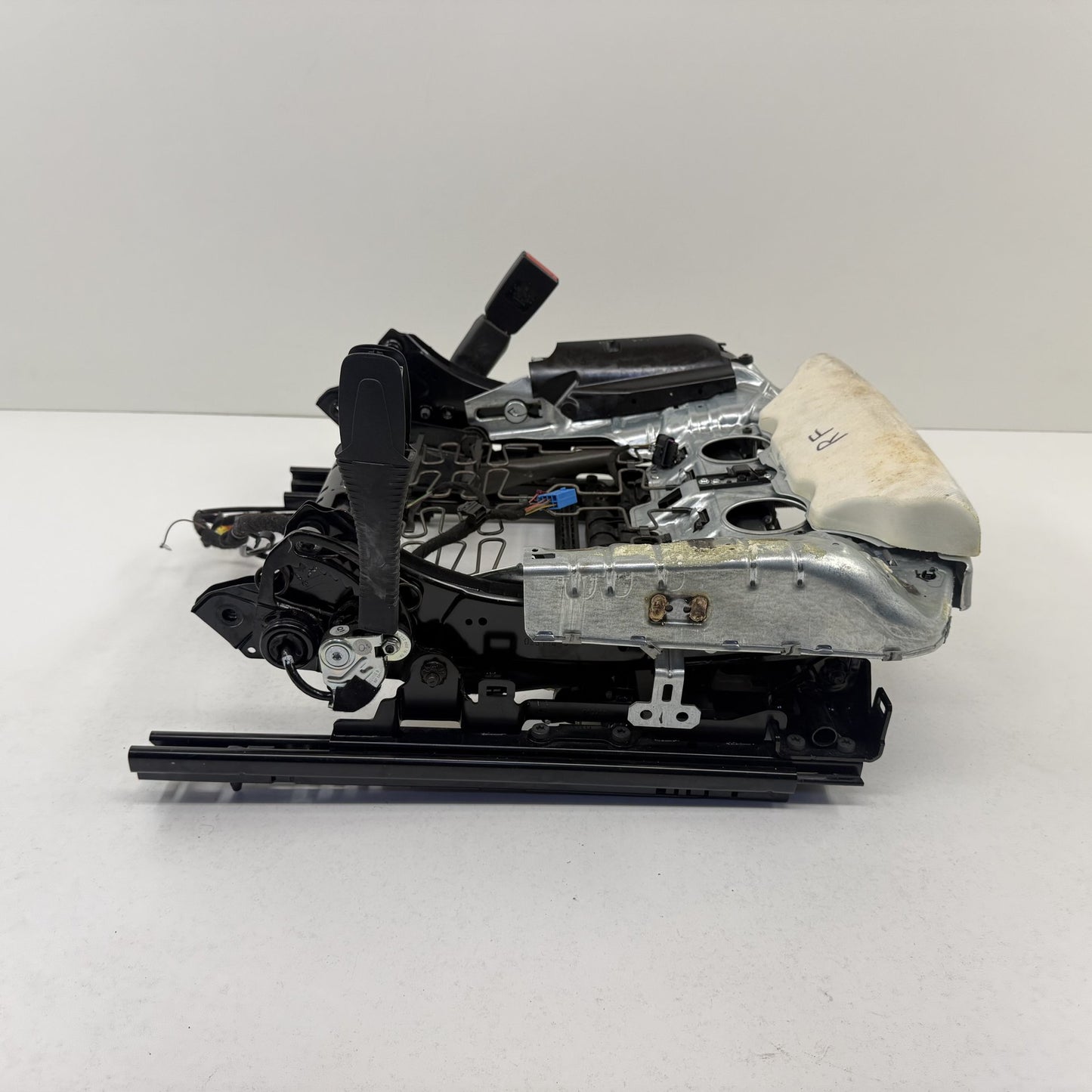 2014-2020 Mercedes-Benz S550 W222 Right Front Lower Seat Track Rail Frame OEM