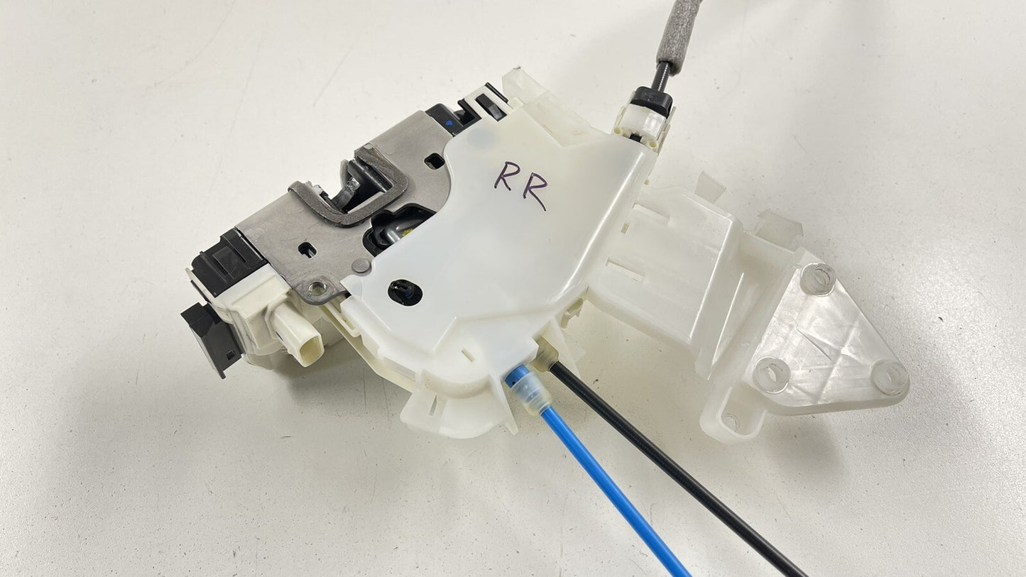 08-14 MERCEDES BENZ W204 W212 C E CLASS RIGHT REAR DOOR LOCK LATCH ACTUATOR OEM