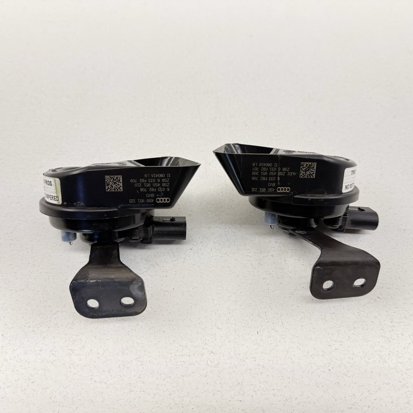 17-23 Audi R8 Low High Note Pitch Tone Horn Siren Alarm Signal Pair OEM