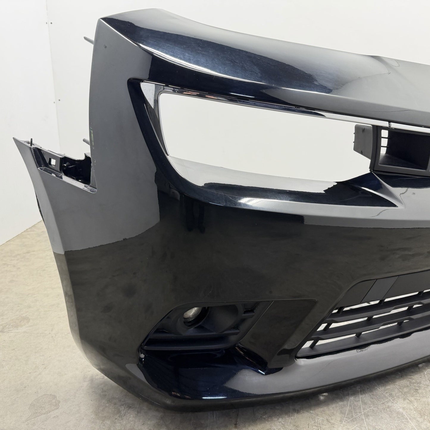 14-15 Chevrolet Camaro SS Front Bumper Cover Complete W/ Grills OEM