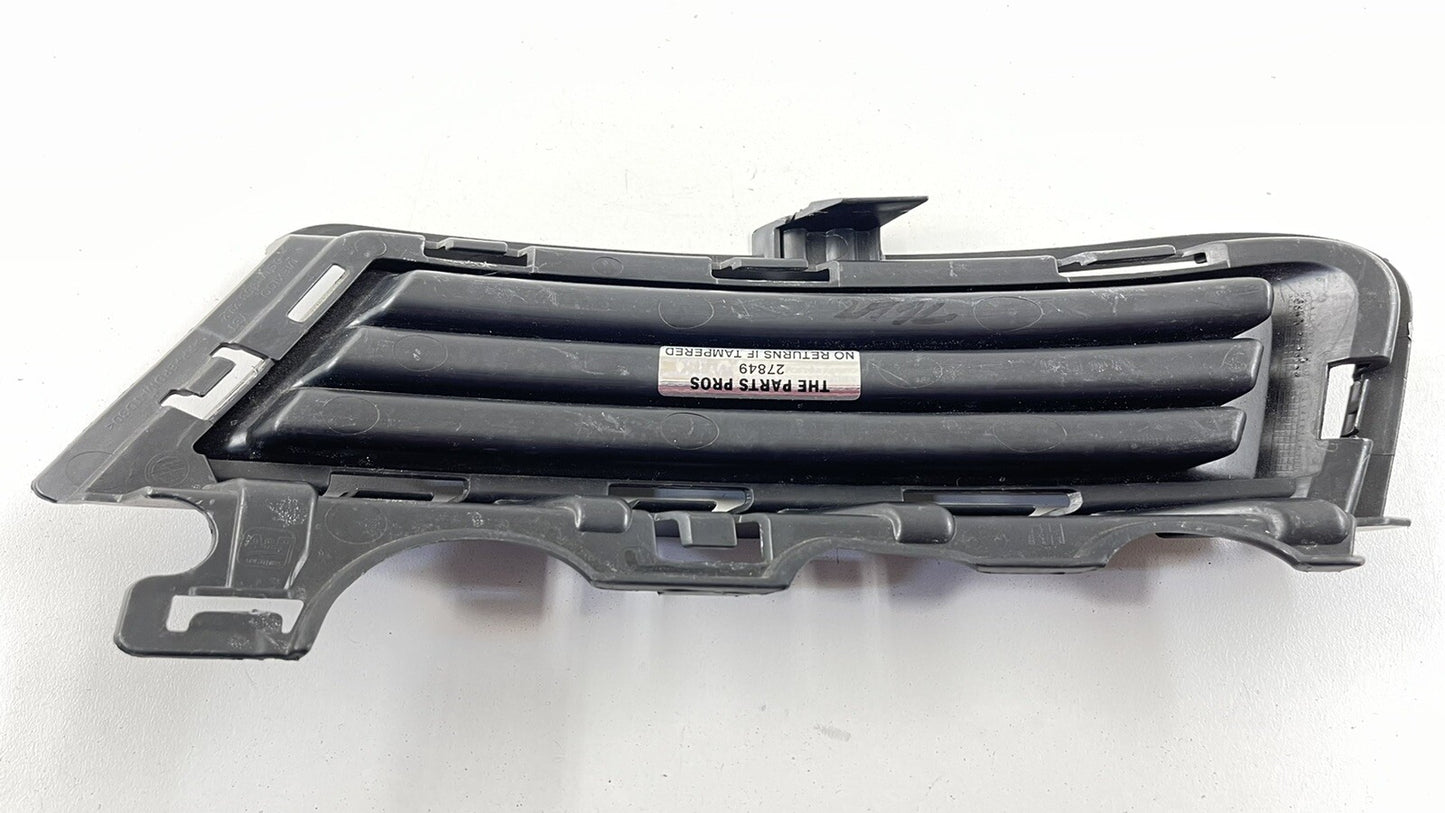 15-17 VOLKSWAGEN GOLF RIGHT FRONT BUMPER GRILLE GRILL TRIM 5GM 853 212 OEM