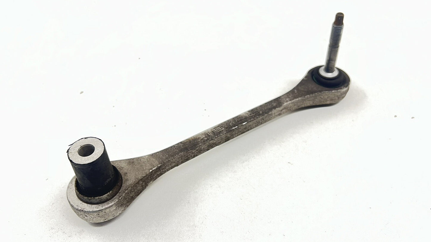 13-18 BENTLEY FLYING SPUR PASSENGER RIGHT REAR CONTROL ARM SET OEM