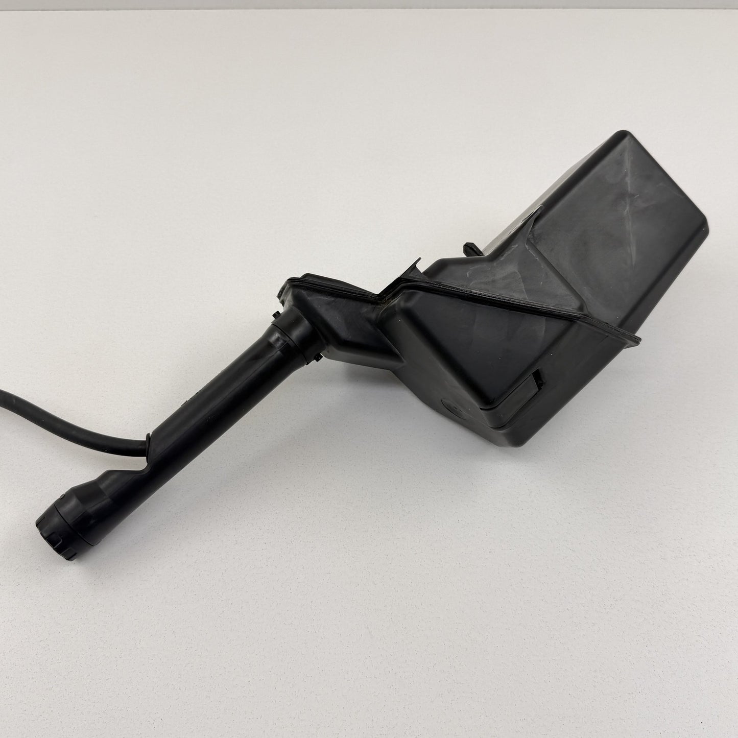 2010-2015 Chevrolet Camaro SS Radiator Overflow Coolant Reservoir 22876360 OEM