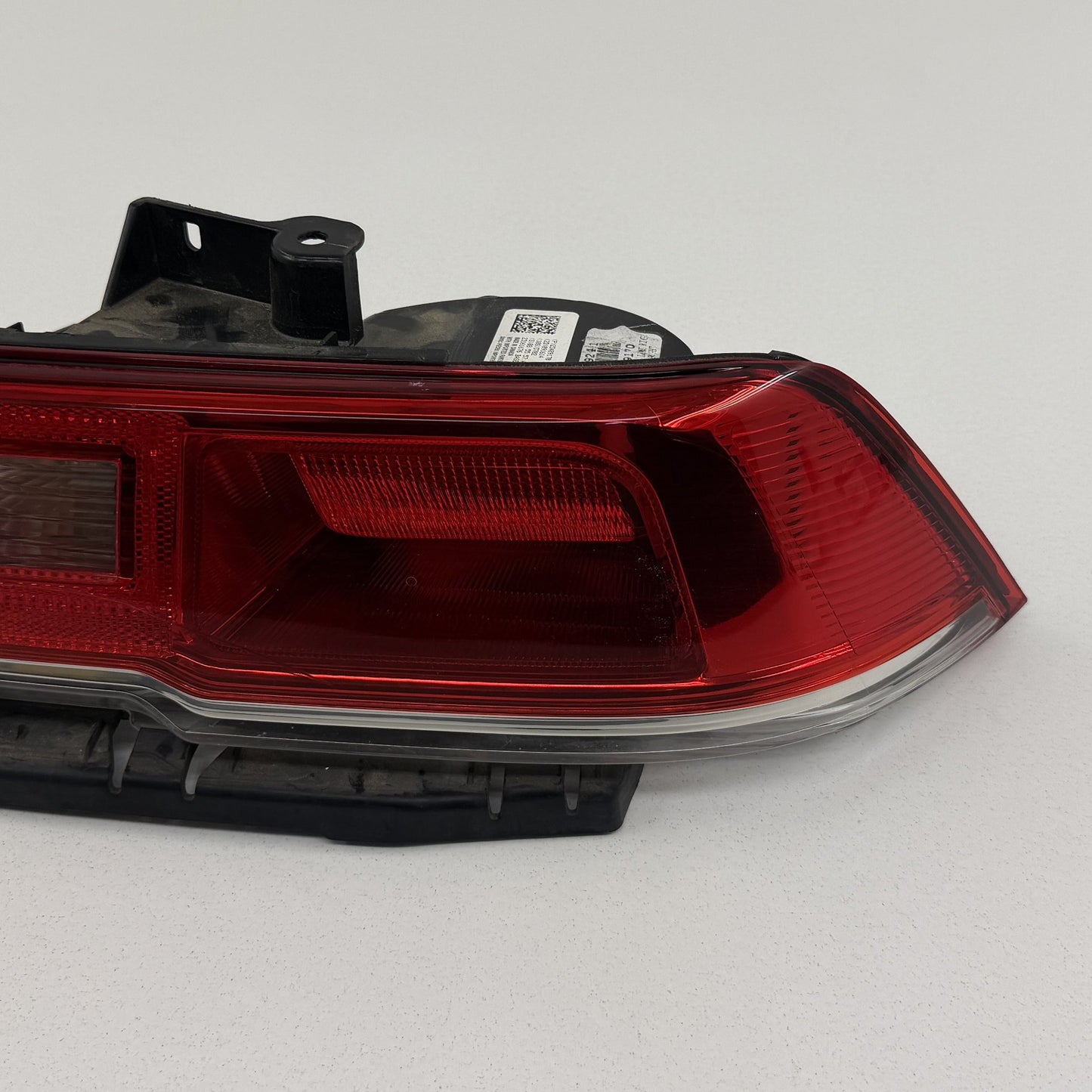 2014-2015 Chevrolet Camaro Right Rear Halogen Taillight Tail Light Lamp OEM