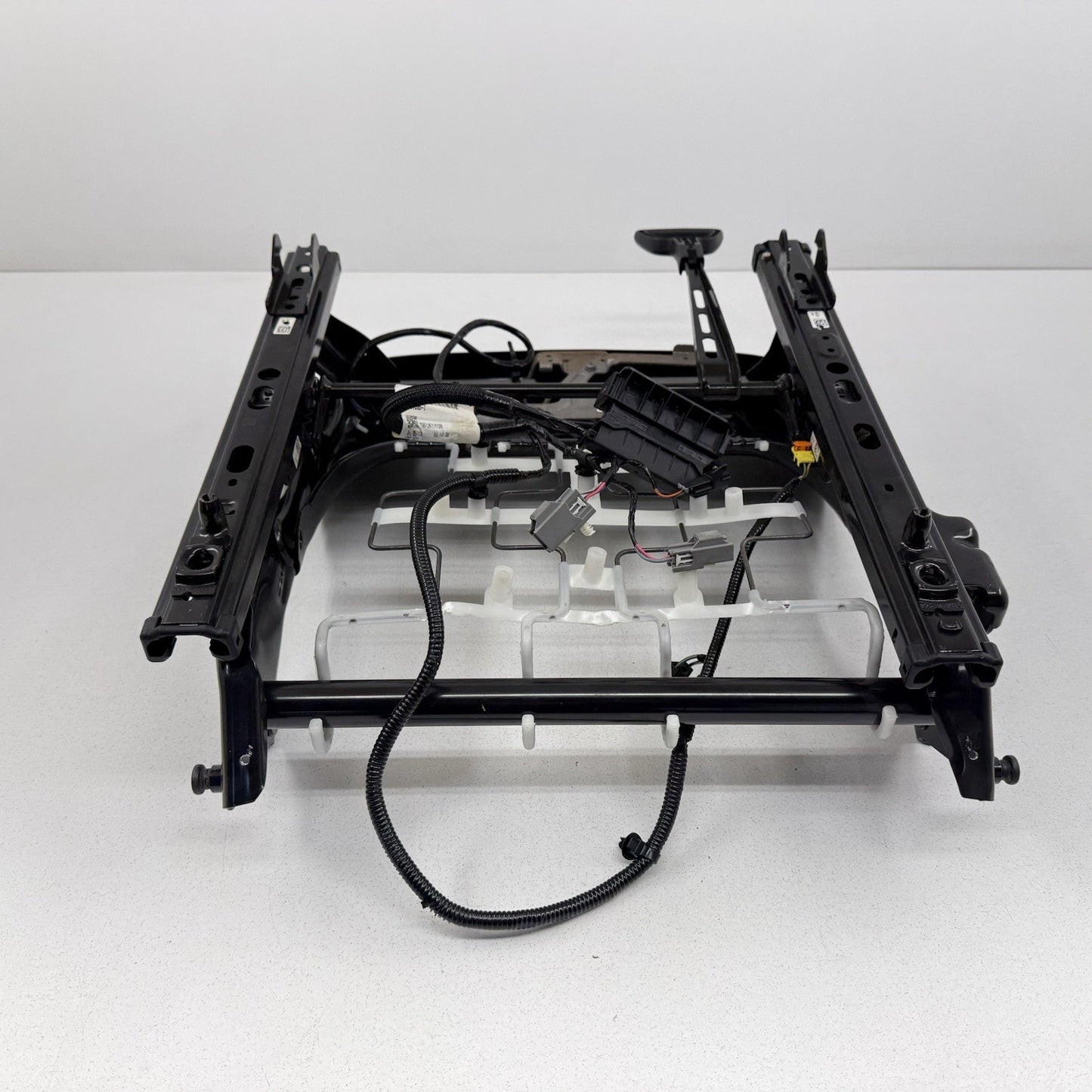 10-15 Chevrolet Camaro Passenger Right Front Lower Seat Track Rail Frame OEM