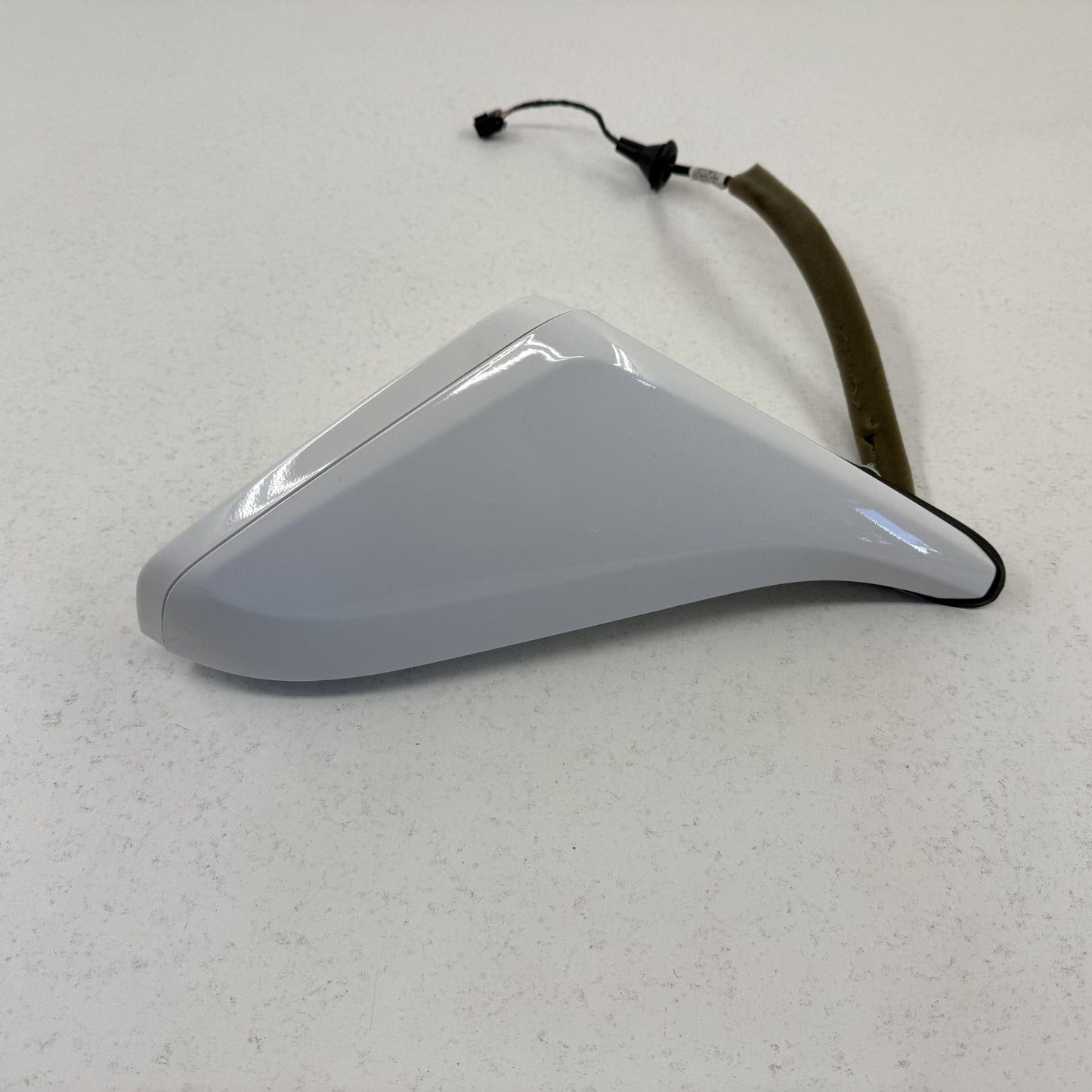 2010-2015 Chevrolet Camaro Passenger Right Door Mirror Side View White OEM