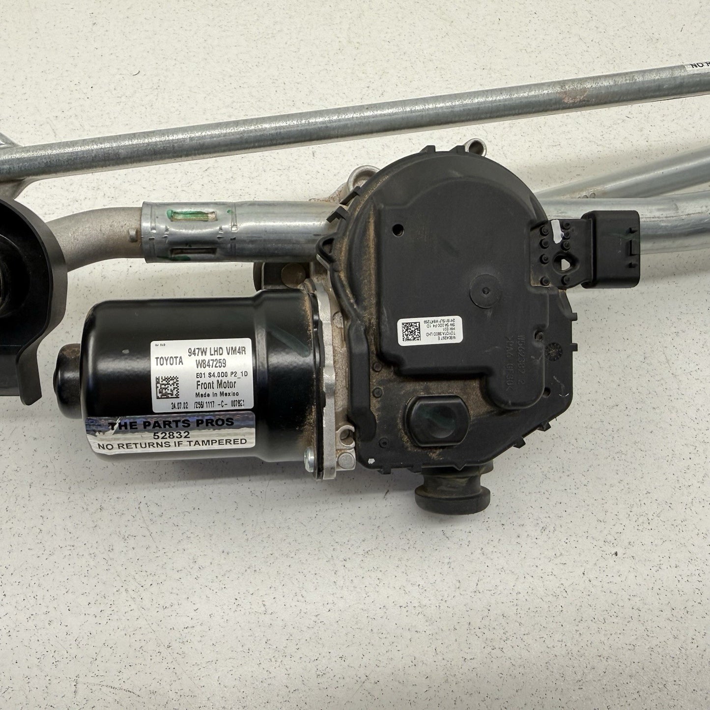 25-26 Toyota Camry Windshield Wiper Motor W/ Linkage Arm Assembly OEM