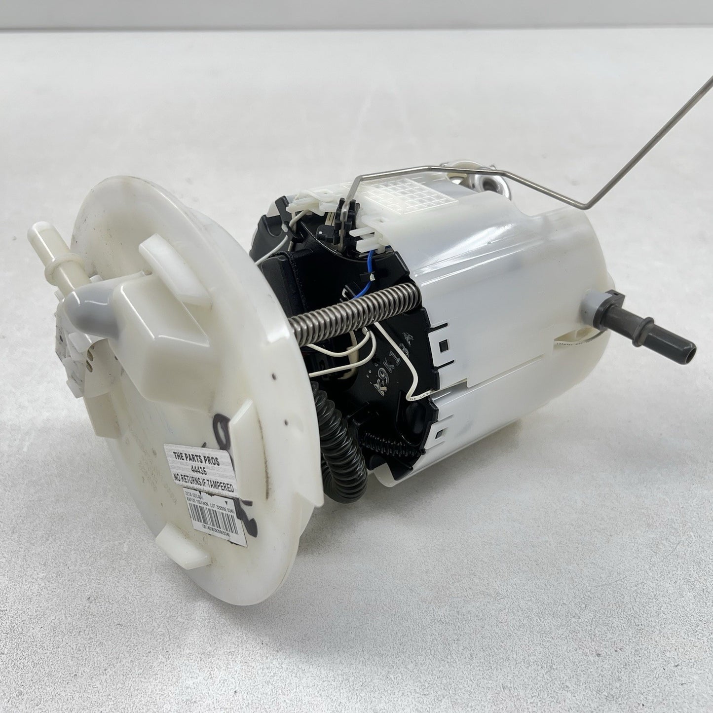 10-15 CHEVROLET CAMARO SS GAS TANK FUEL PUMP SENDING UNIT DELIVERY 13574836 OEM