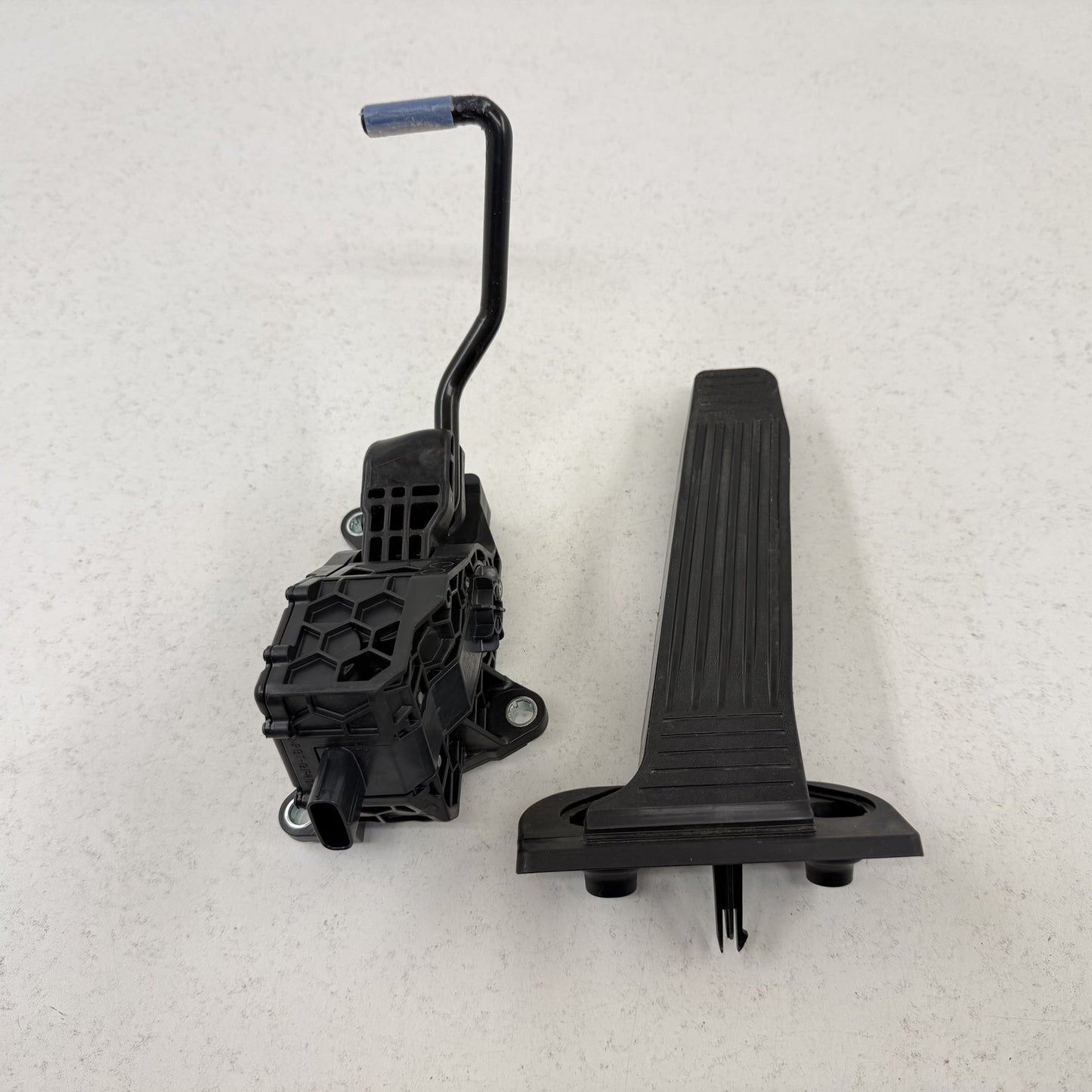 2019-2025 Toyota RAV4 Gas Pedal Throttle Accelerator 78110-33131 OEM