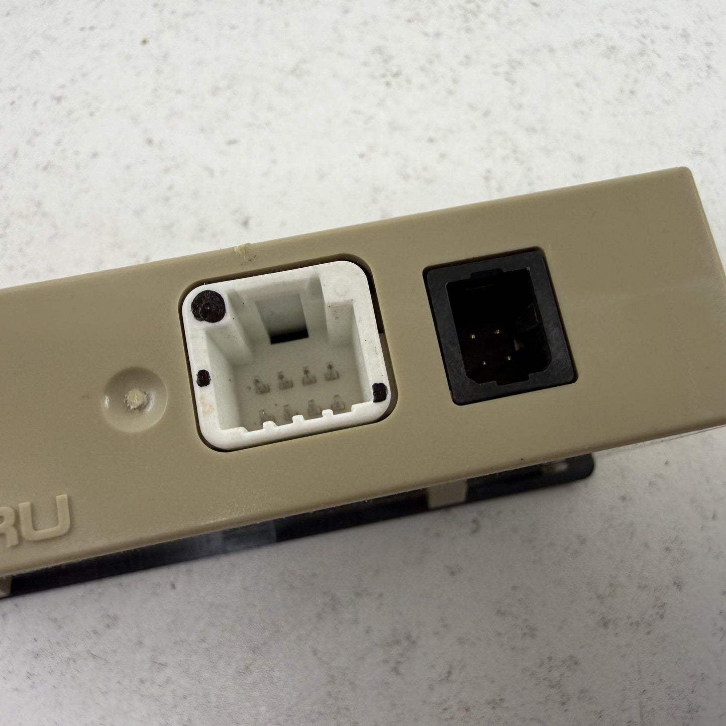 2022-2023 Subaru WRX Media Hub Dual USB Port AUX Auxiliary Jack 86257VC000 OEM